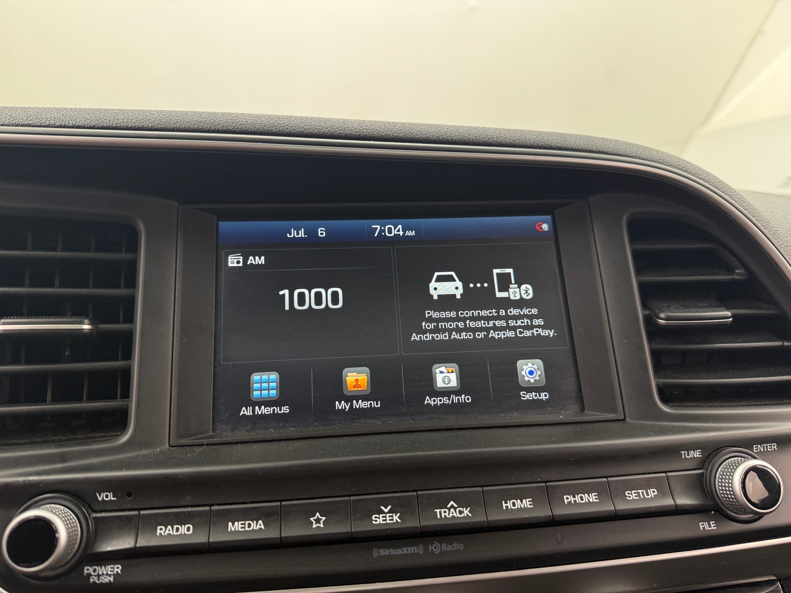 Thumbnail: 2020 Hyundai Elantra - 4