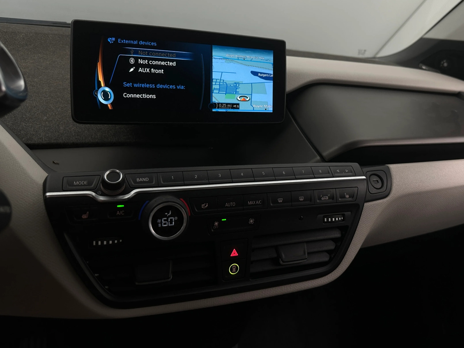 Thumbnail: 2015 BMW i3 - 4
