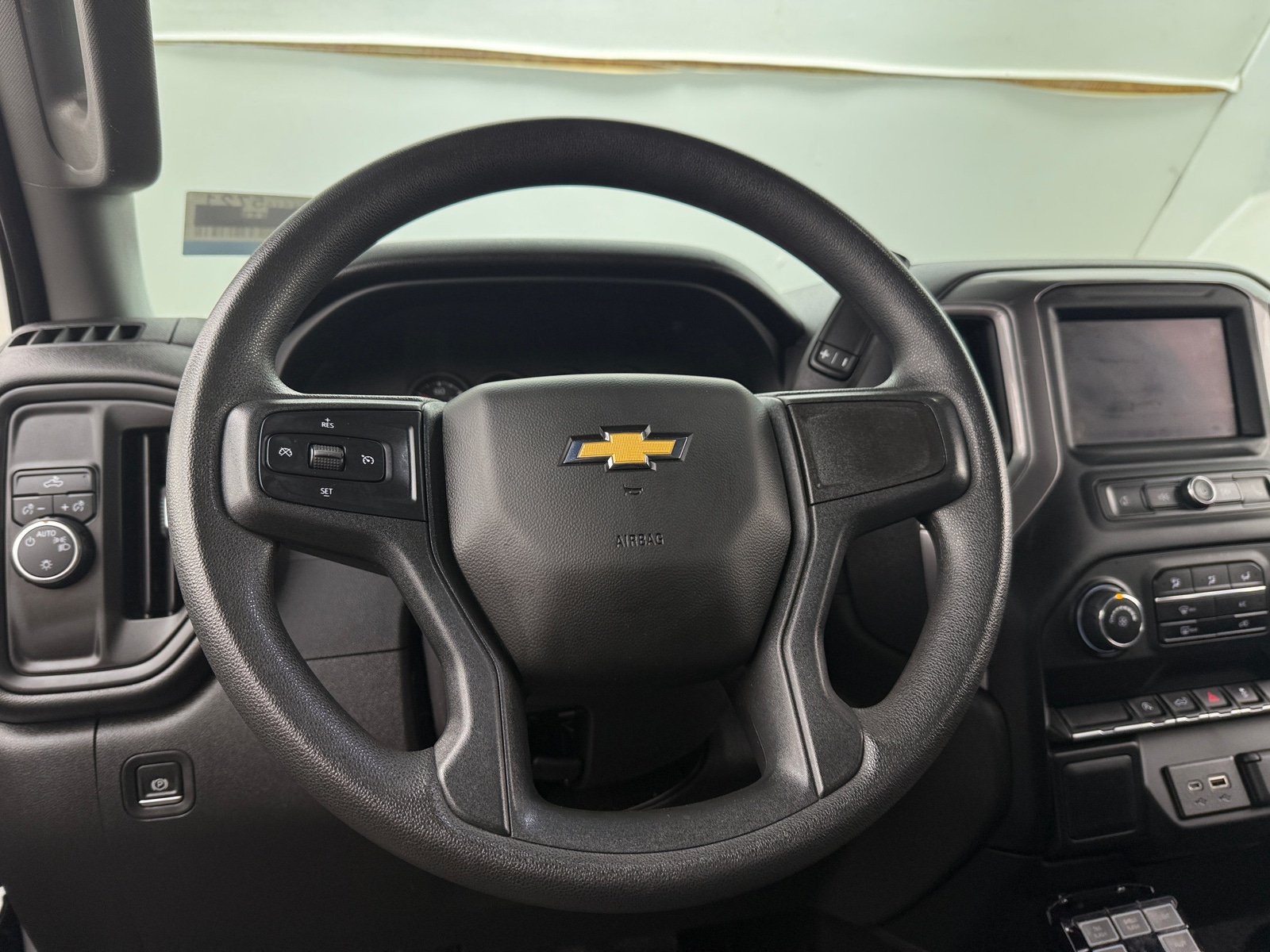 Thumbnail: 2022 Chevrolet Silverado 1500 - 4