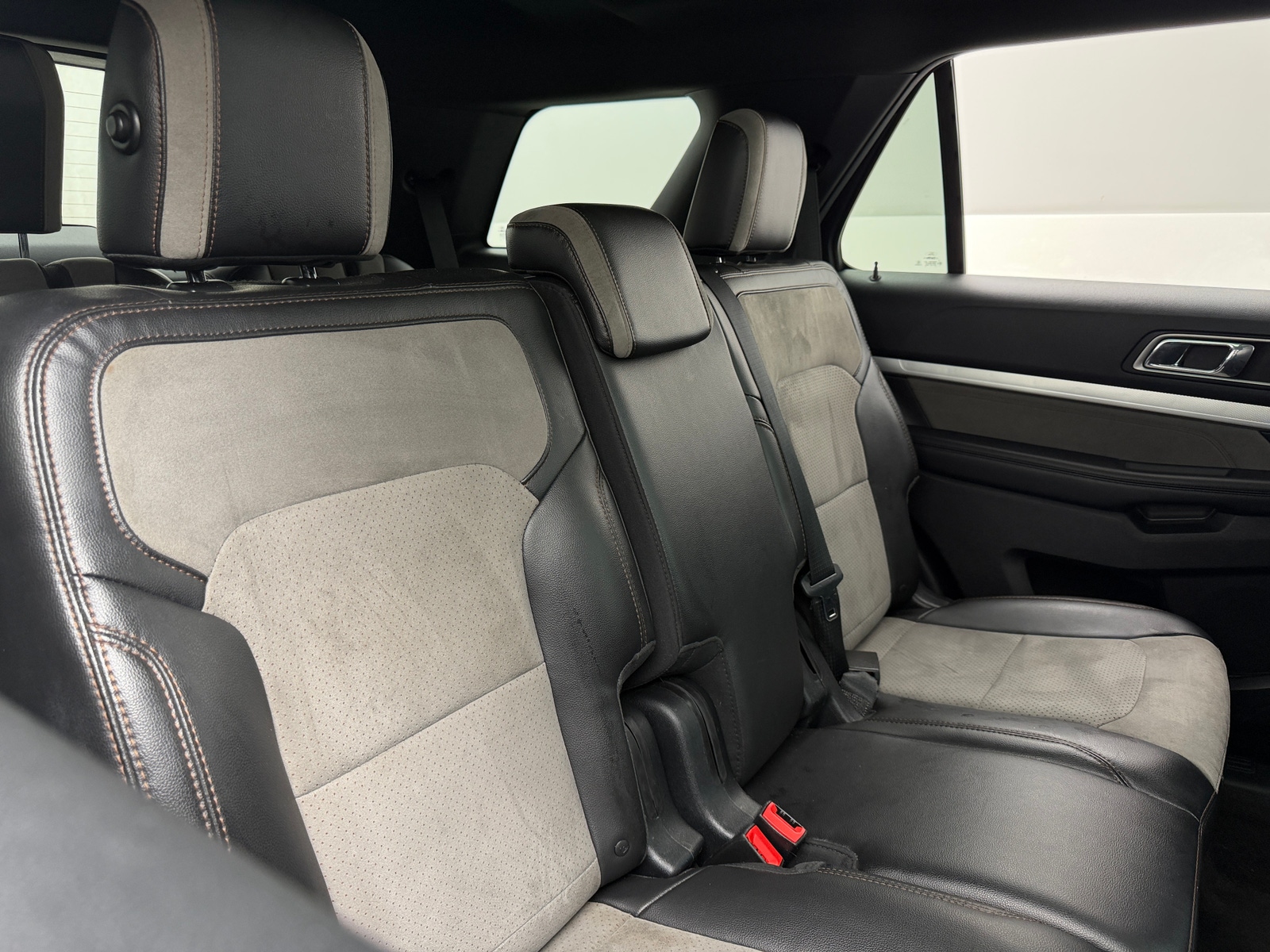 Thumbnail: 2017 Ford Explorer - 6