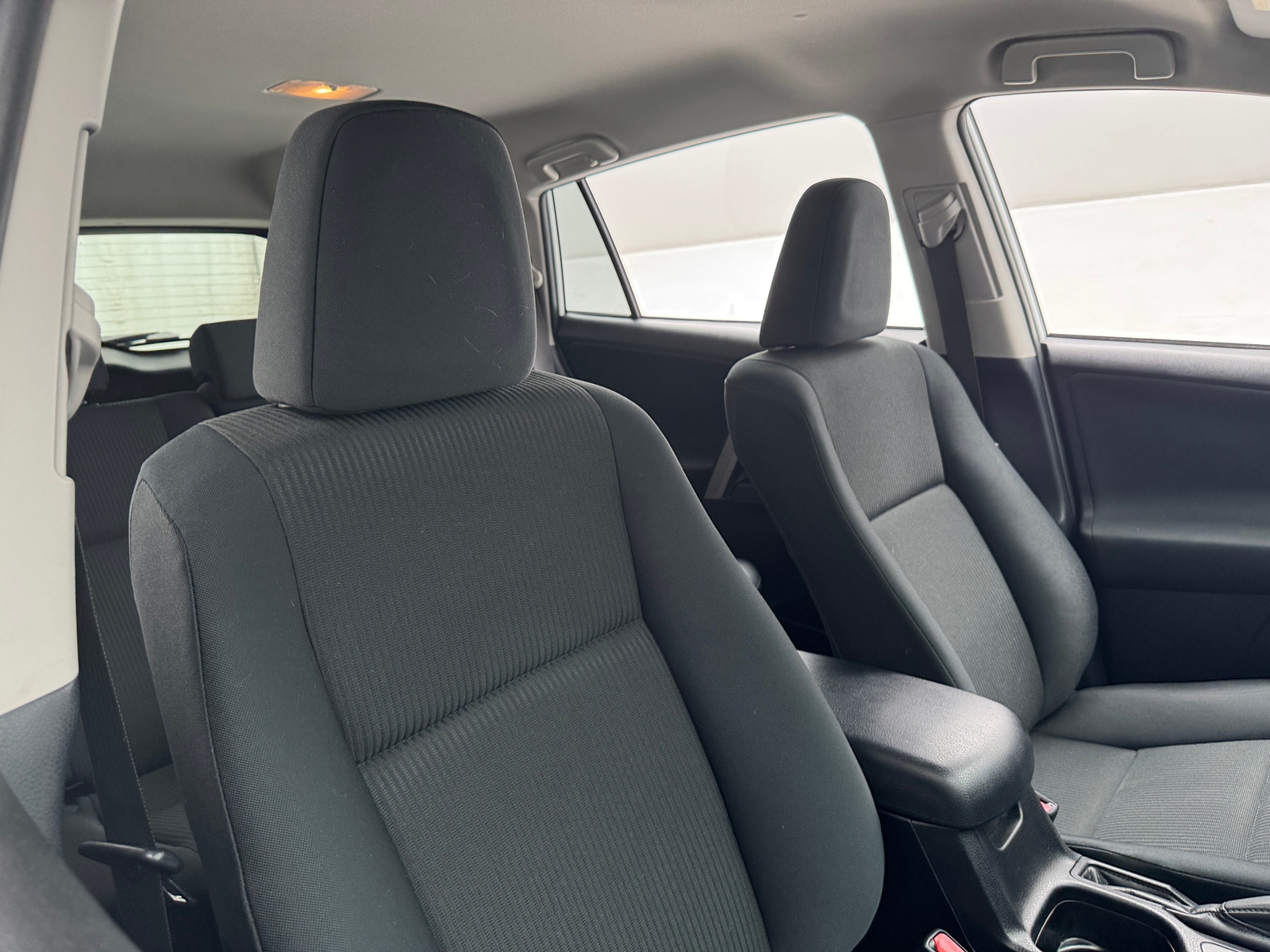 Thumbnail: 2018 Toyota RAV4 - 2