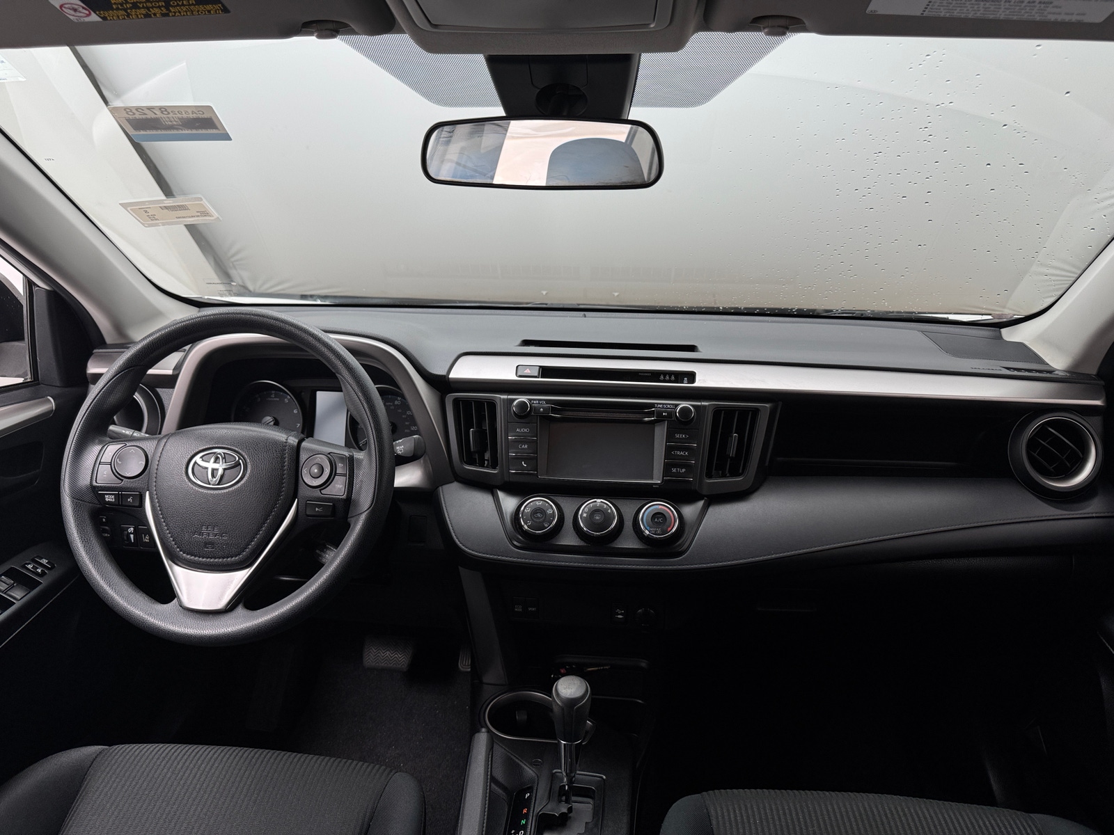 Thumbnail: 2018 Toyota RAV4 - 3
