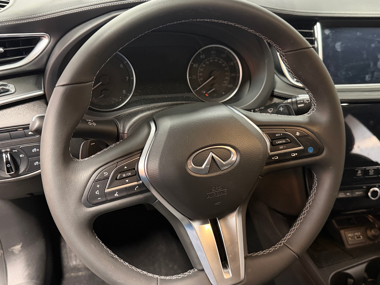 Thumbnail: 2025 INFINITI QX50 - 4