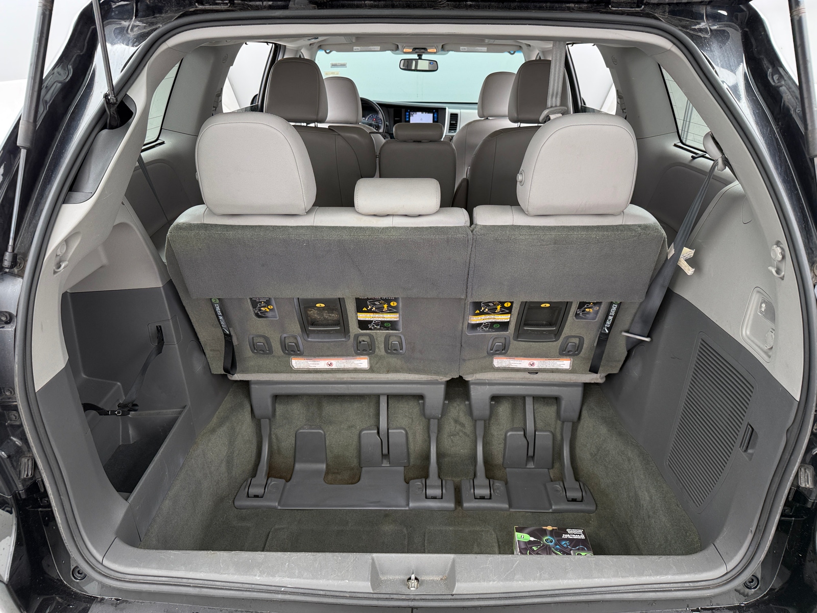 Thumbnail: 2015 Toyota Sienna - 6
