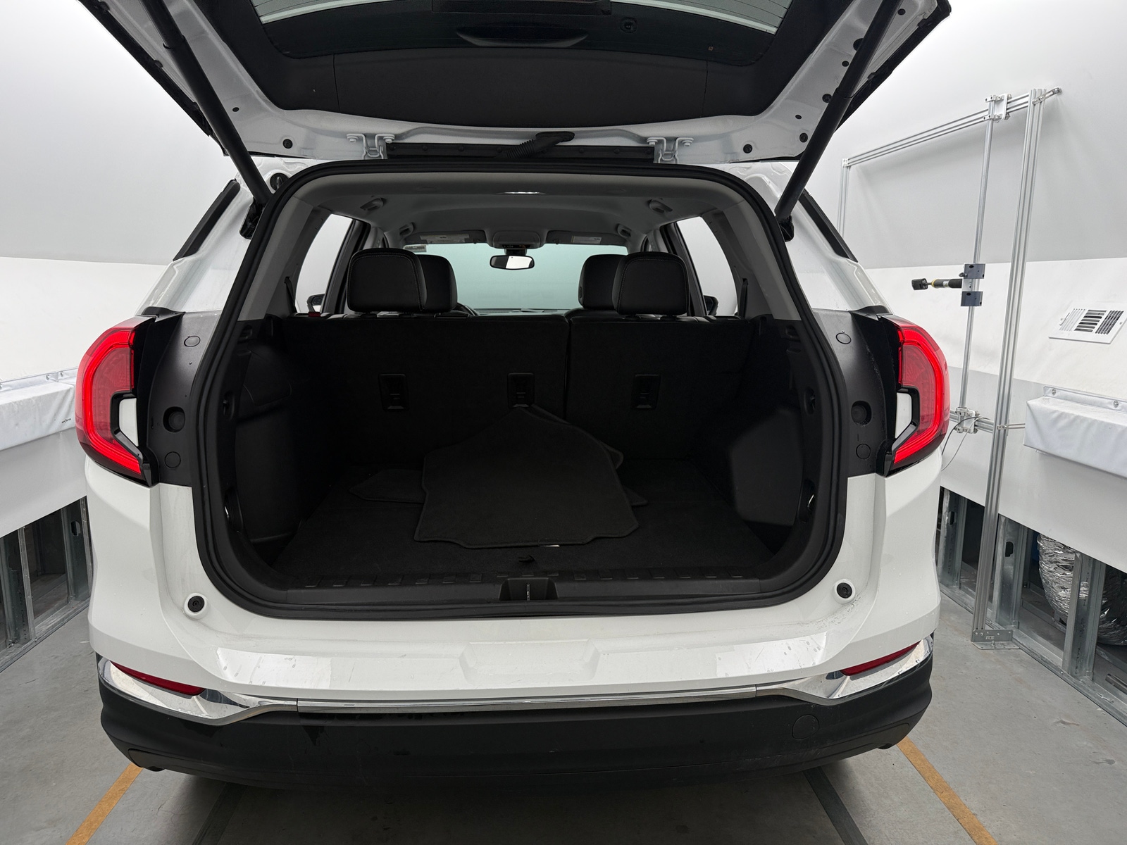 Thumbnail: 2024 GMC Terrain - 6