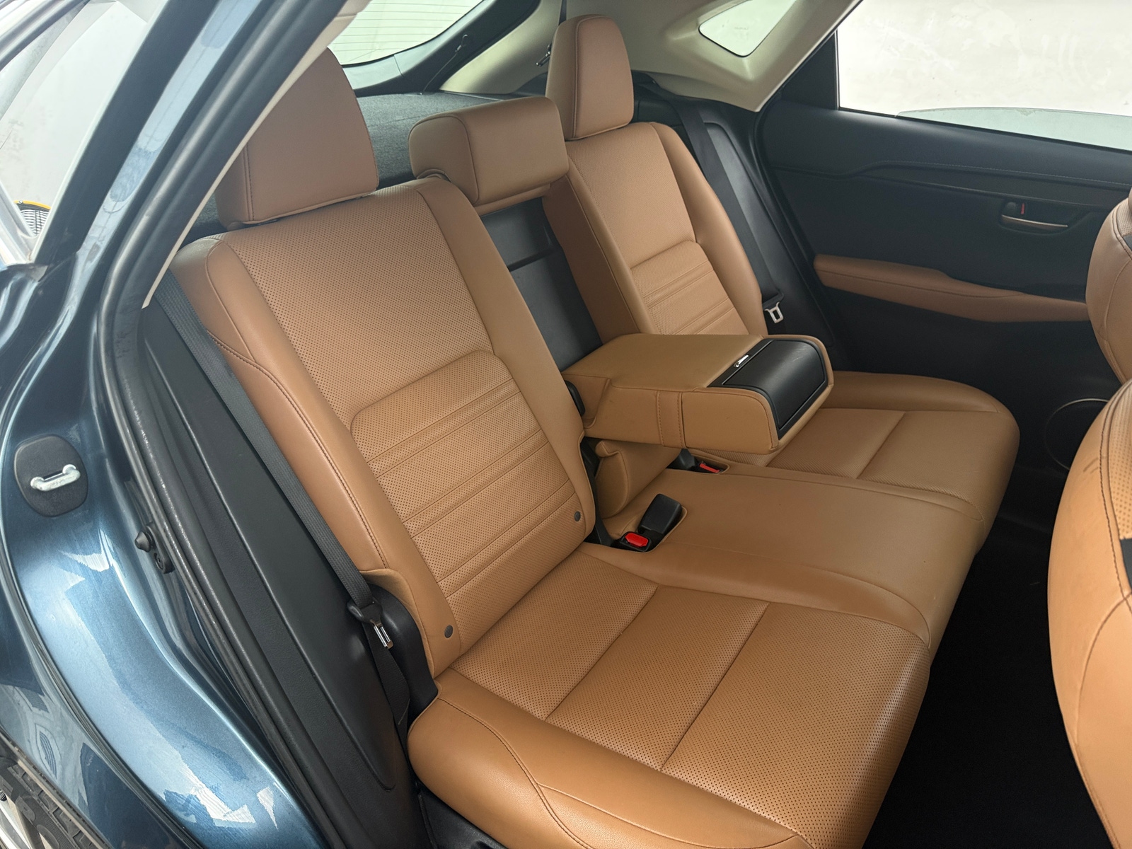 Thumbnail: 2015 Lexus NX - 5