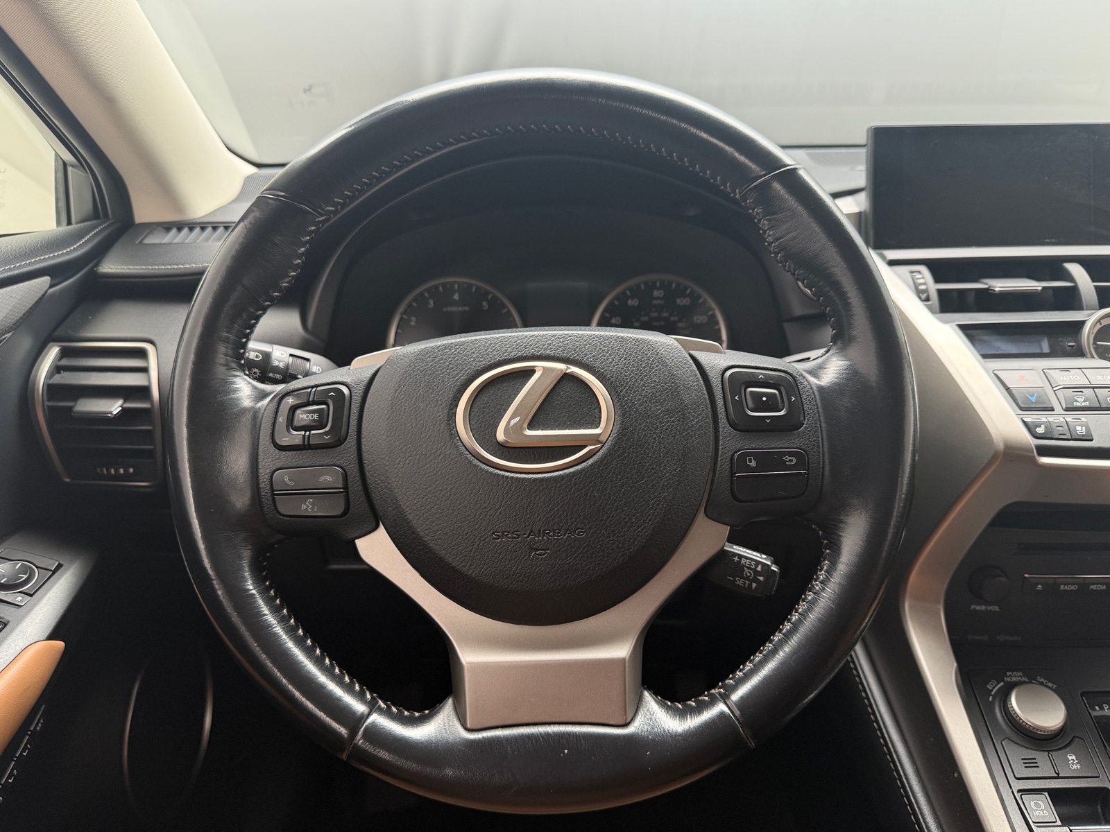Thumbnail: 2015 Lexus NX - 4