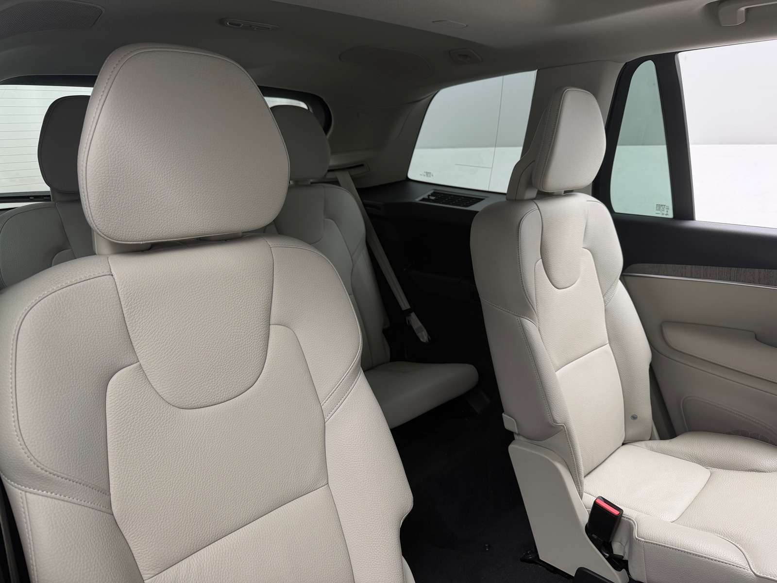 Thumbnail: 2025 Volvo XC90 - 5