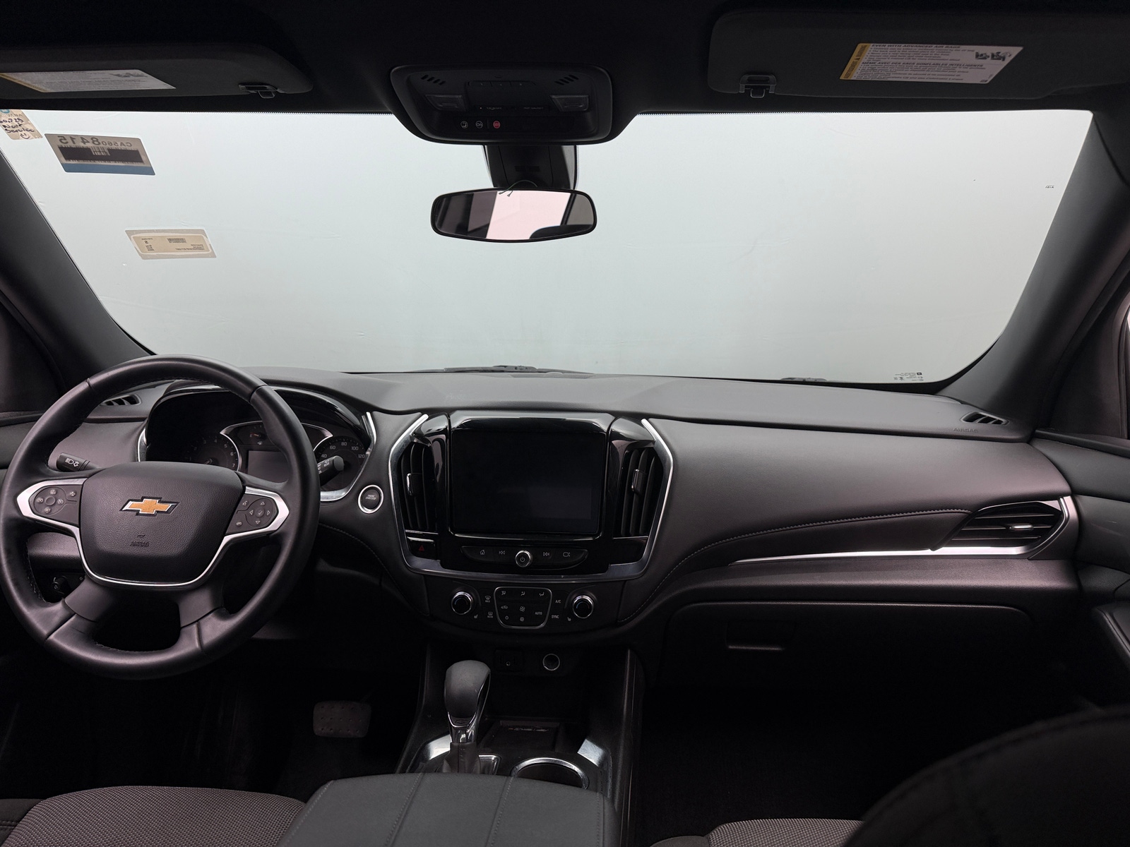 Thumbnail: 2023 Chevrolet Traverse - 3
