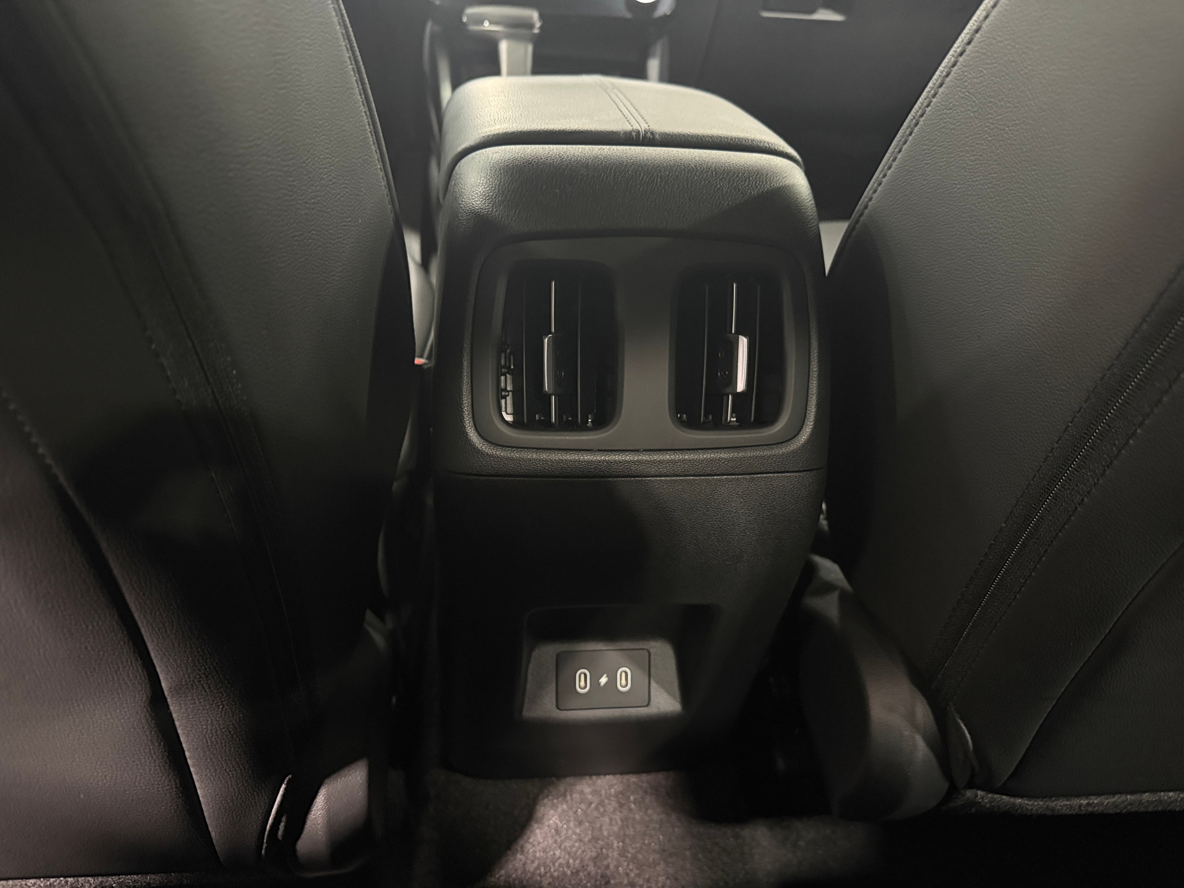 2025 Hyundai Santa Cruz SEL - Photo 6