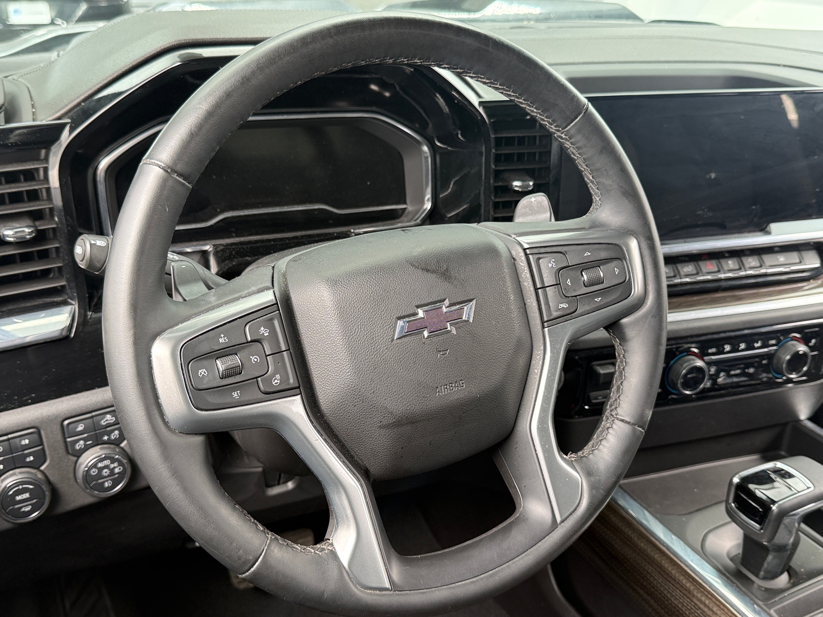 Thumbnail: 2024 Chevrolet Silverado 1500 - 5