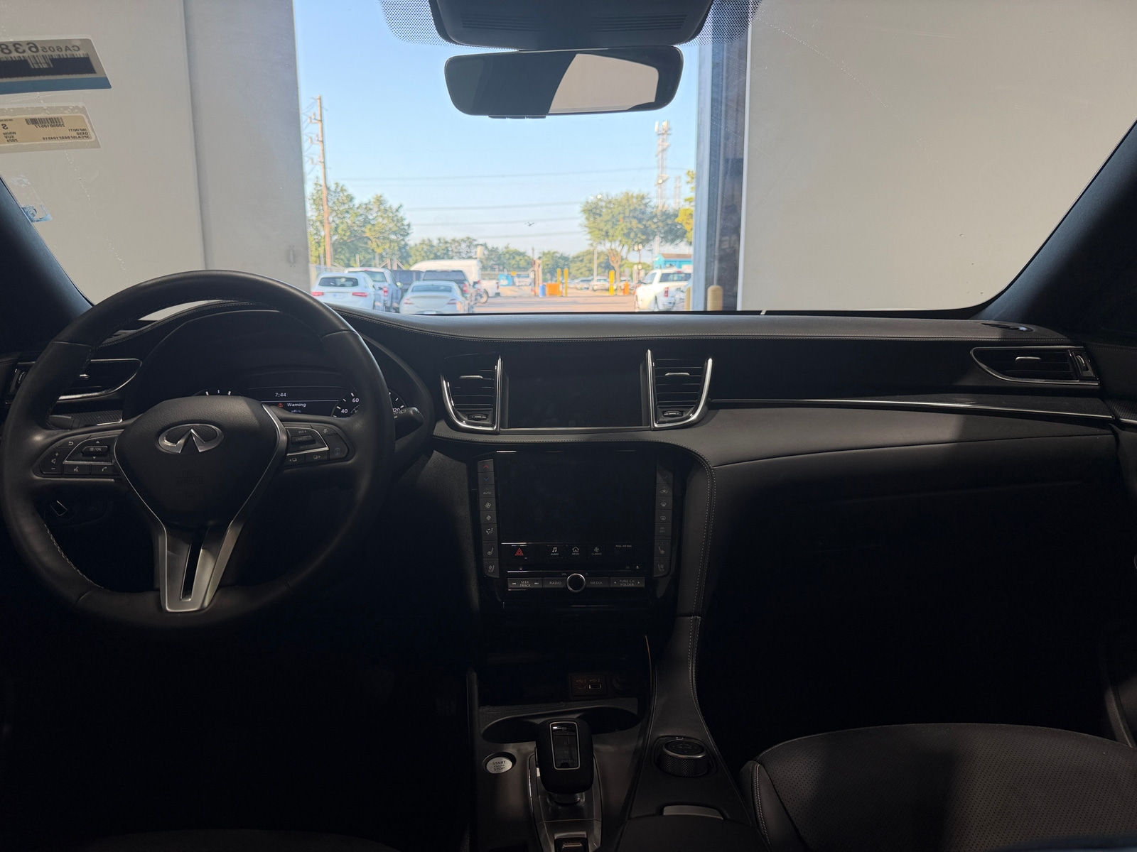 Thumbnail: 2025 INFINITI QX50 - 2