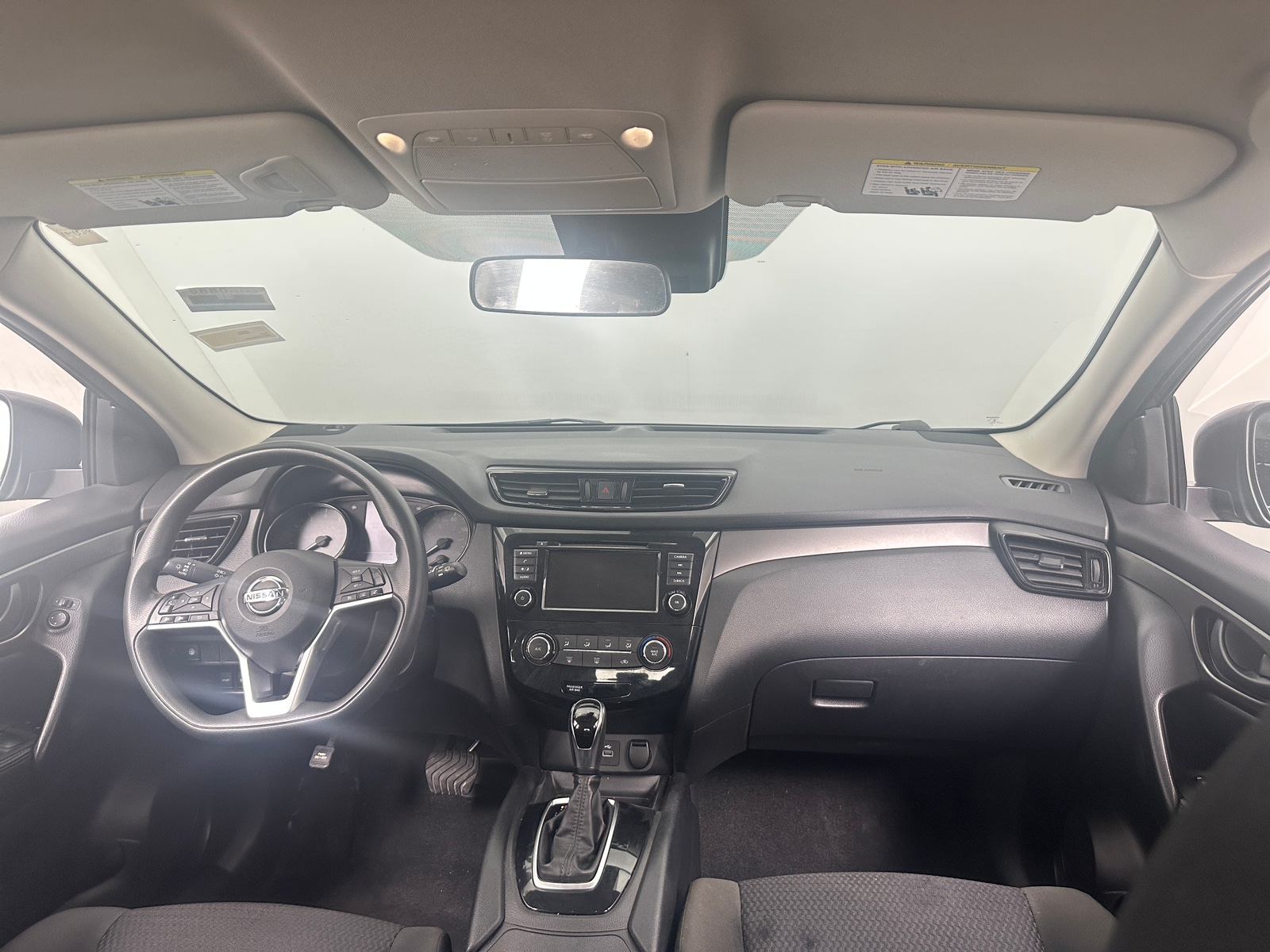 Thumbnail: 2021 Nissan Rogue Sport - 3