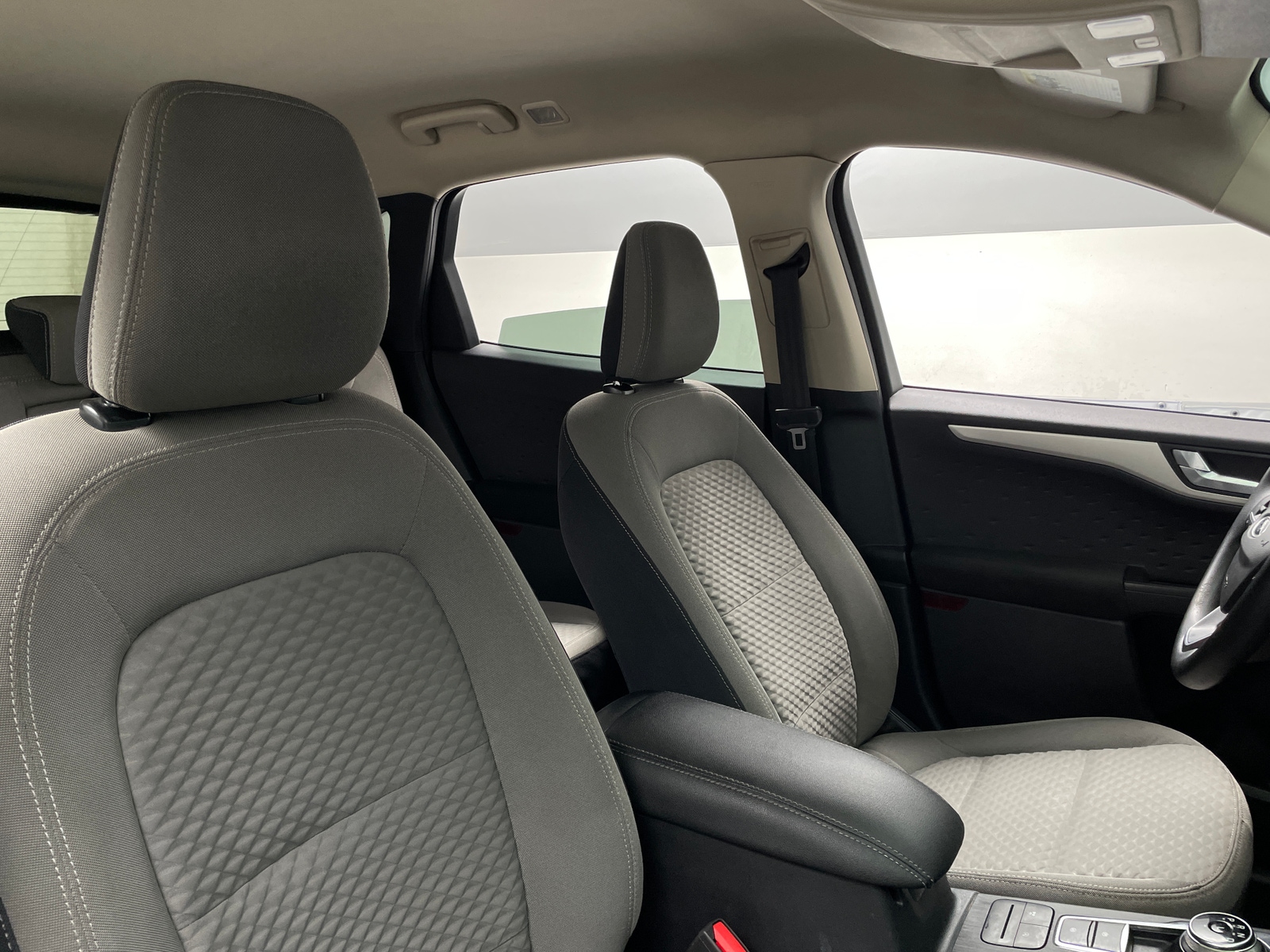 Thumbnail: 2020 Ford Escape - 2