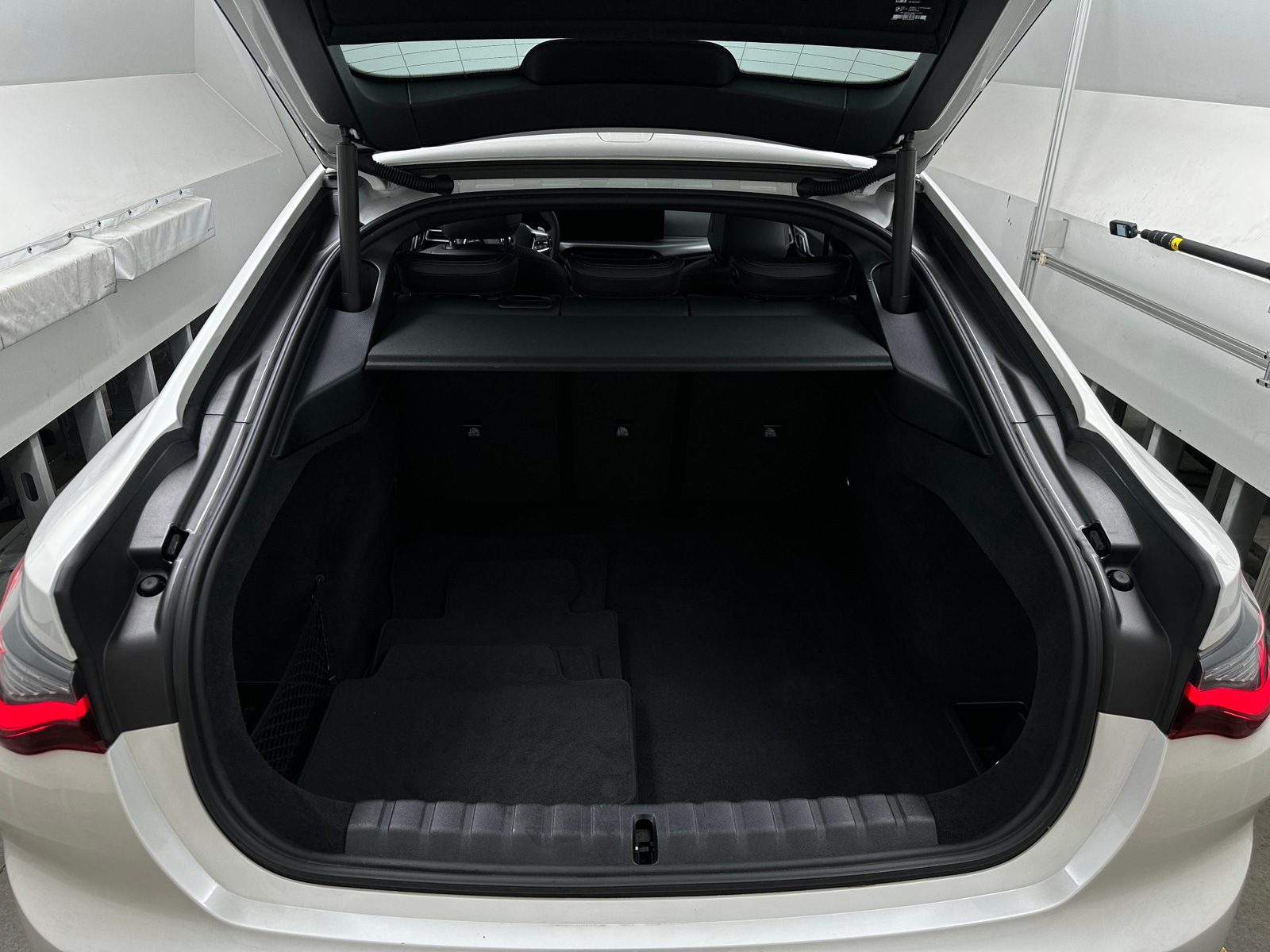 Thumbnail: 2026 BMW 4 Series - 6