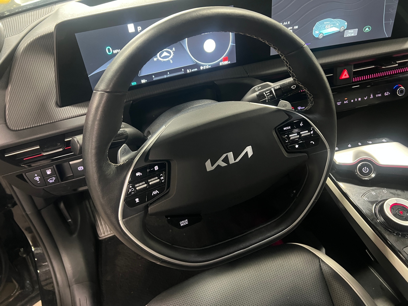 Thumbnail: 2022 Kia EV6 - 5