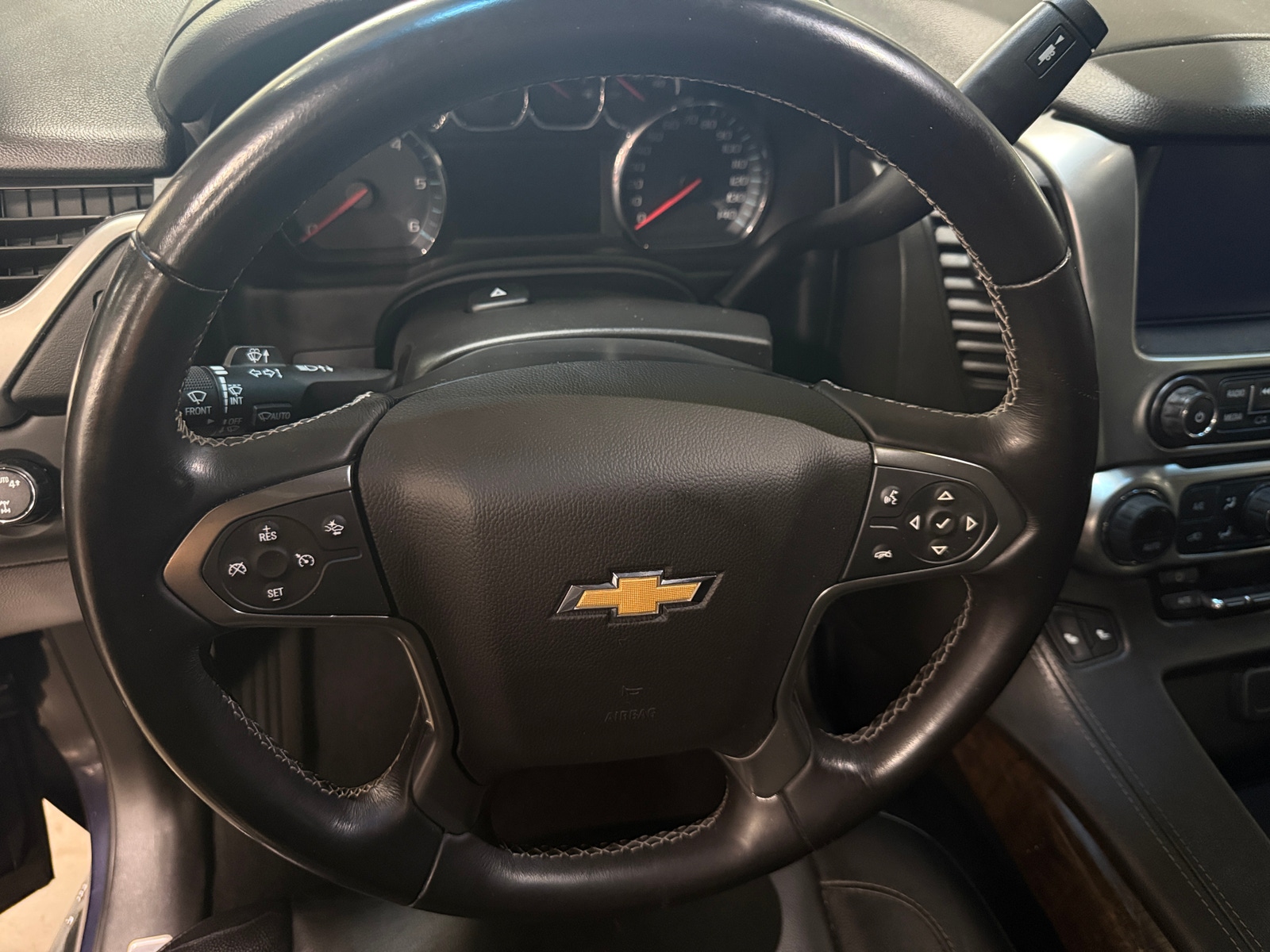 Thumbnail: 2019 Chevrolet Tahoe - 4