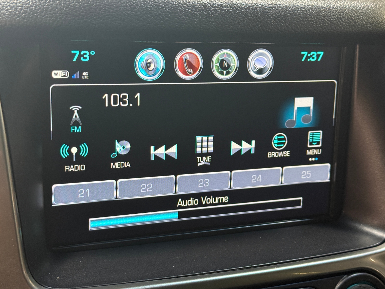 Thumbnail: 2019 Chevrolet Tahoe - 3