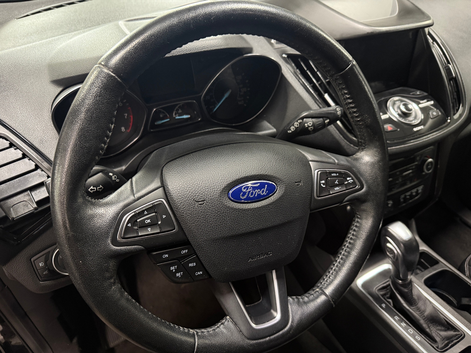 Thumbnail: 2019 Ford Escape - 4