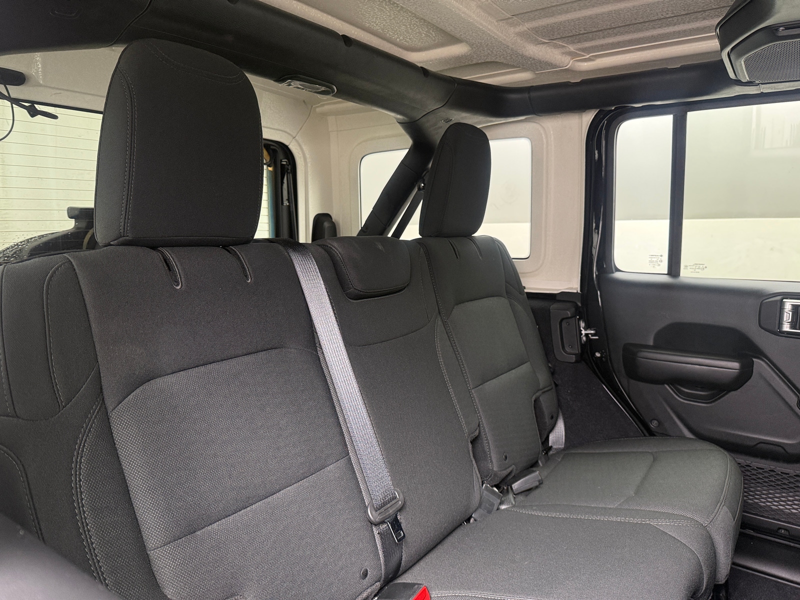 Thumbnail: 2019 Jeep Wrangler - 6