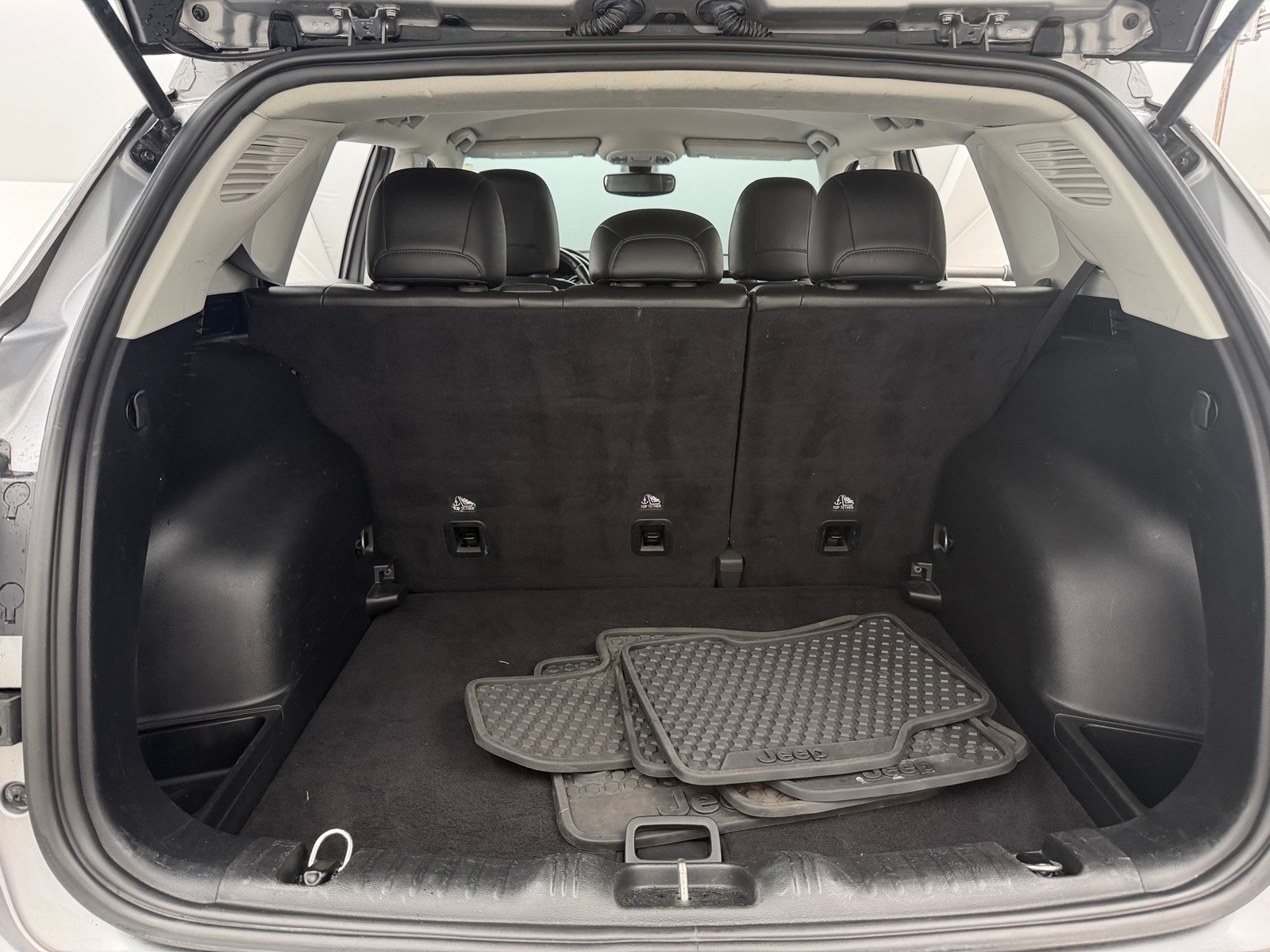 Thumbnail: 2019 Jeep Compass - 6