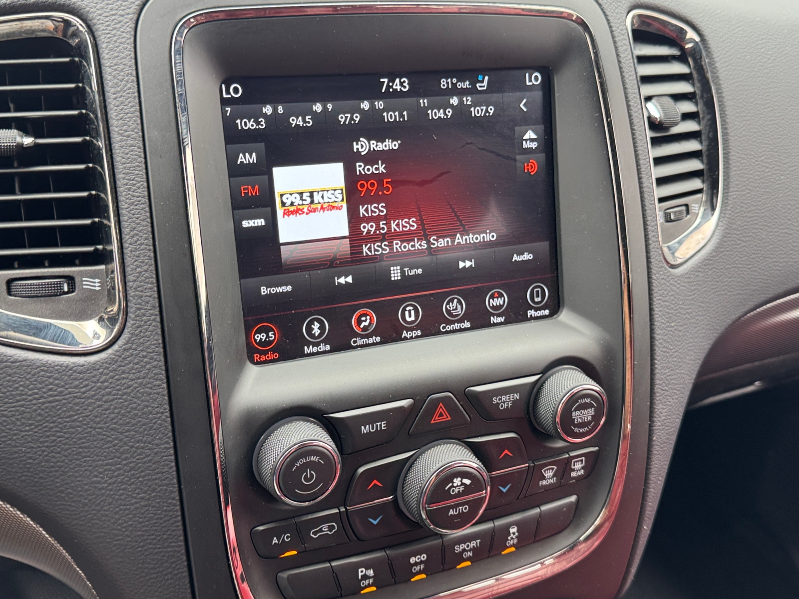 Thumbnail: 2019 Dodge Durango - 3