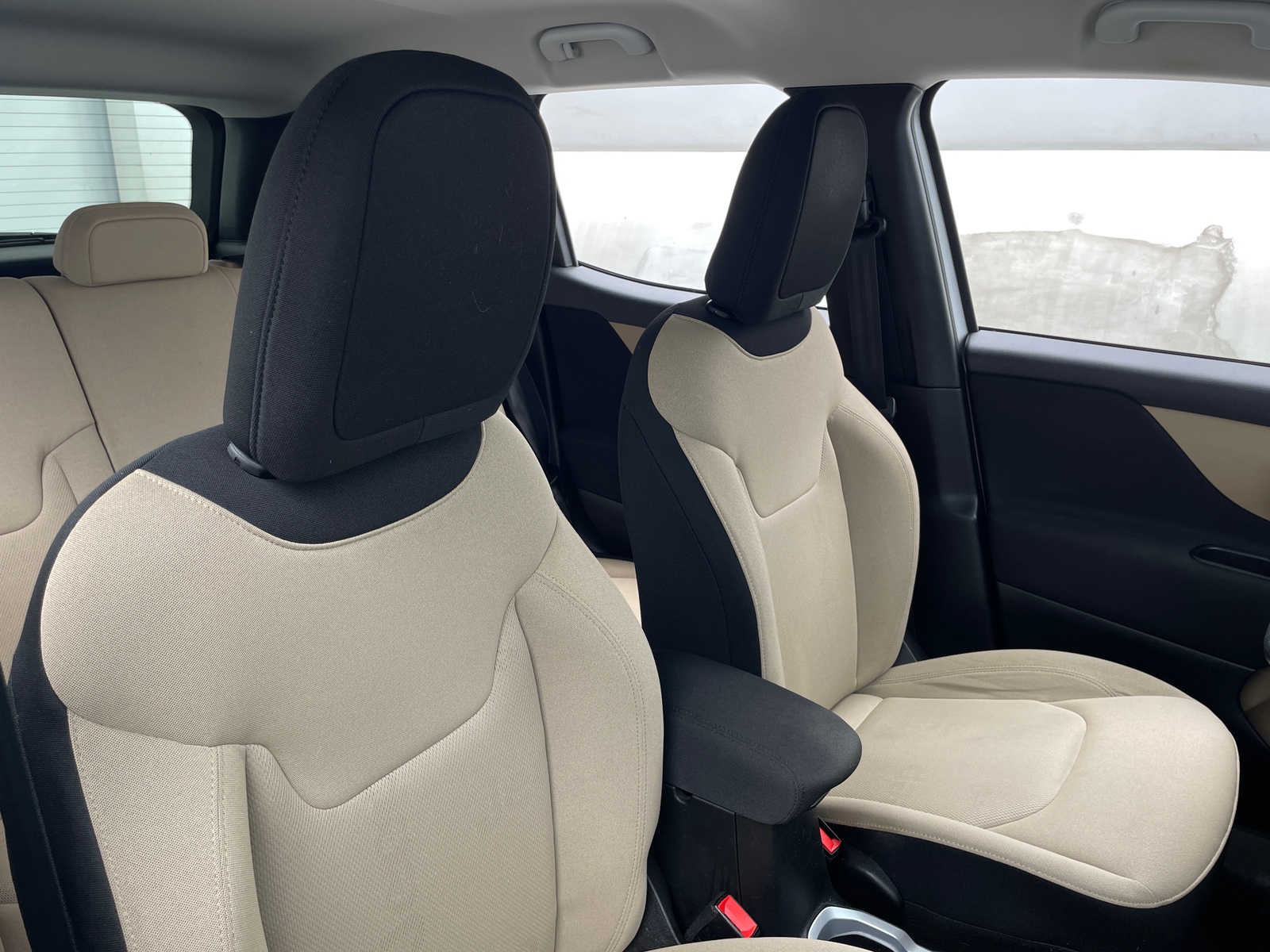 Thumbnail: 2015 Jeep Renegade - 2