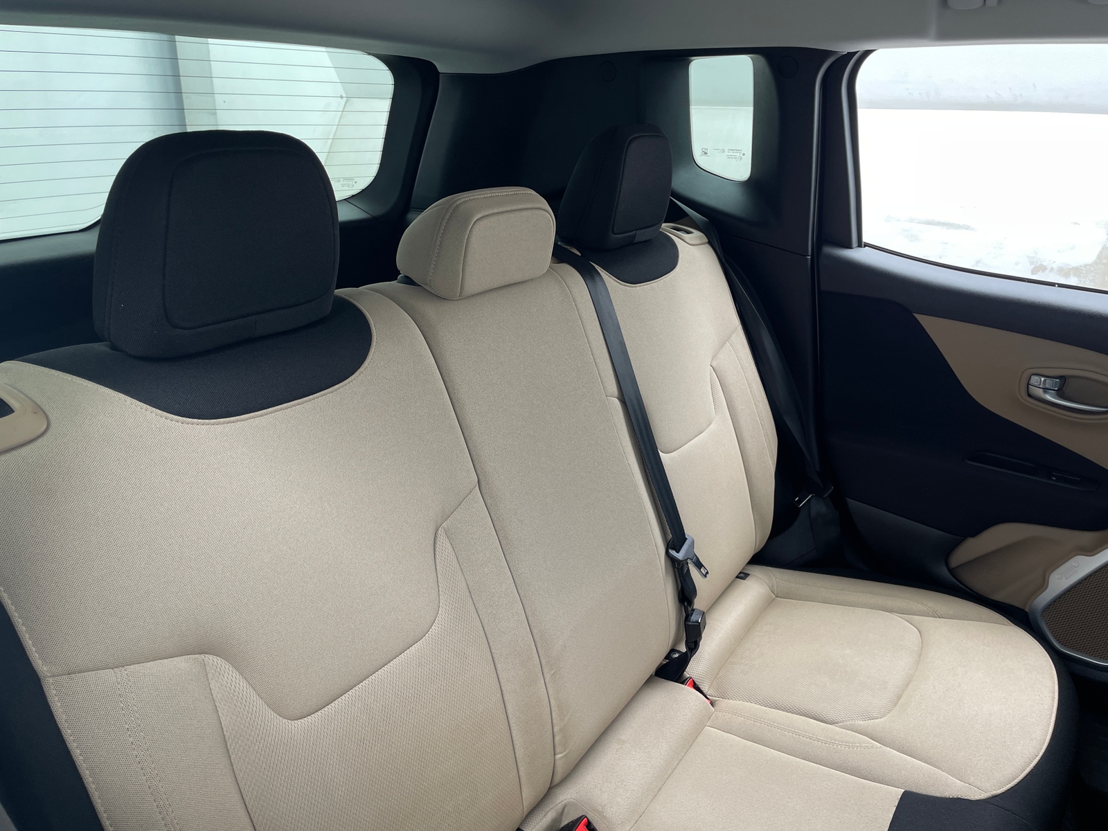 Thumbnail: 2015 Jeep Renegade - 6