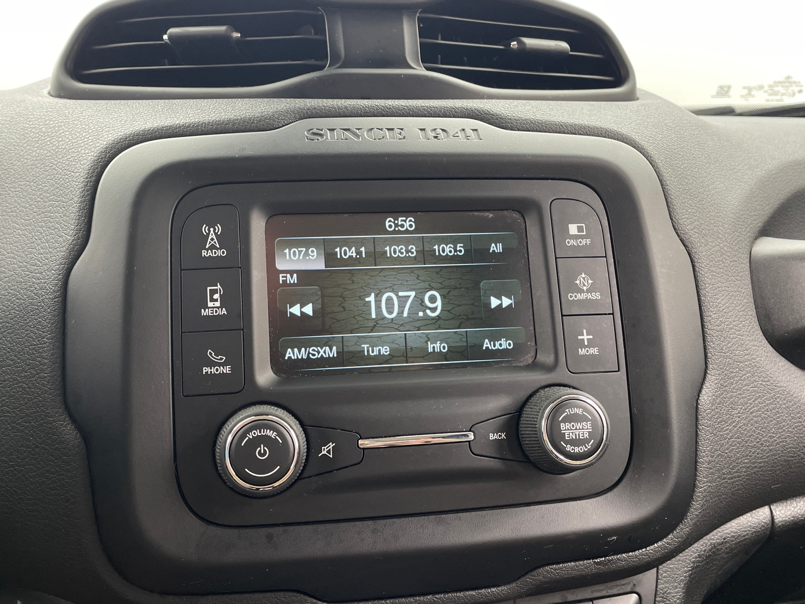 Thumbnail: 2015 Jeep Renegade - 4