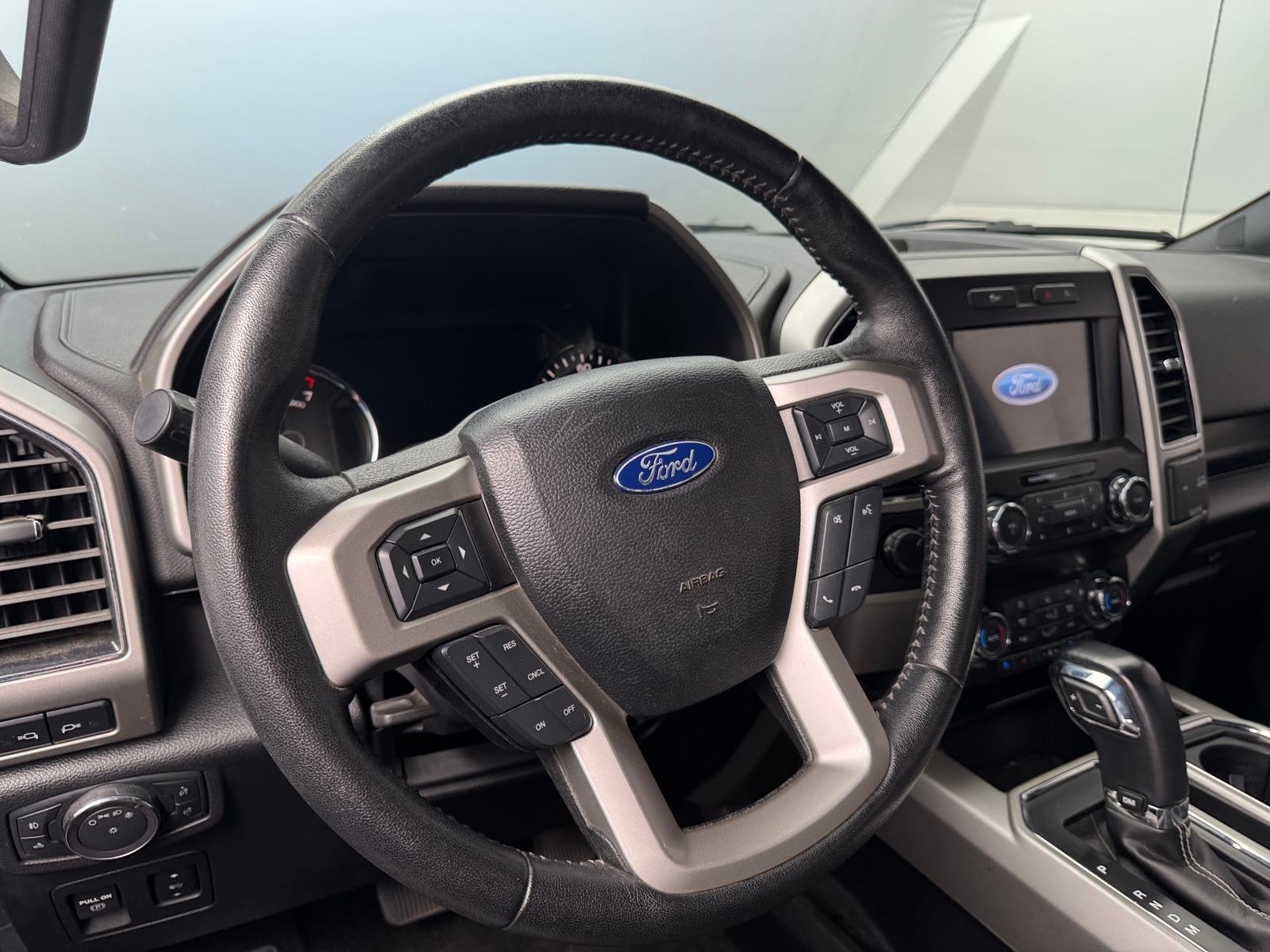 Thumbnail: 2019 Ford Econoline - 4
