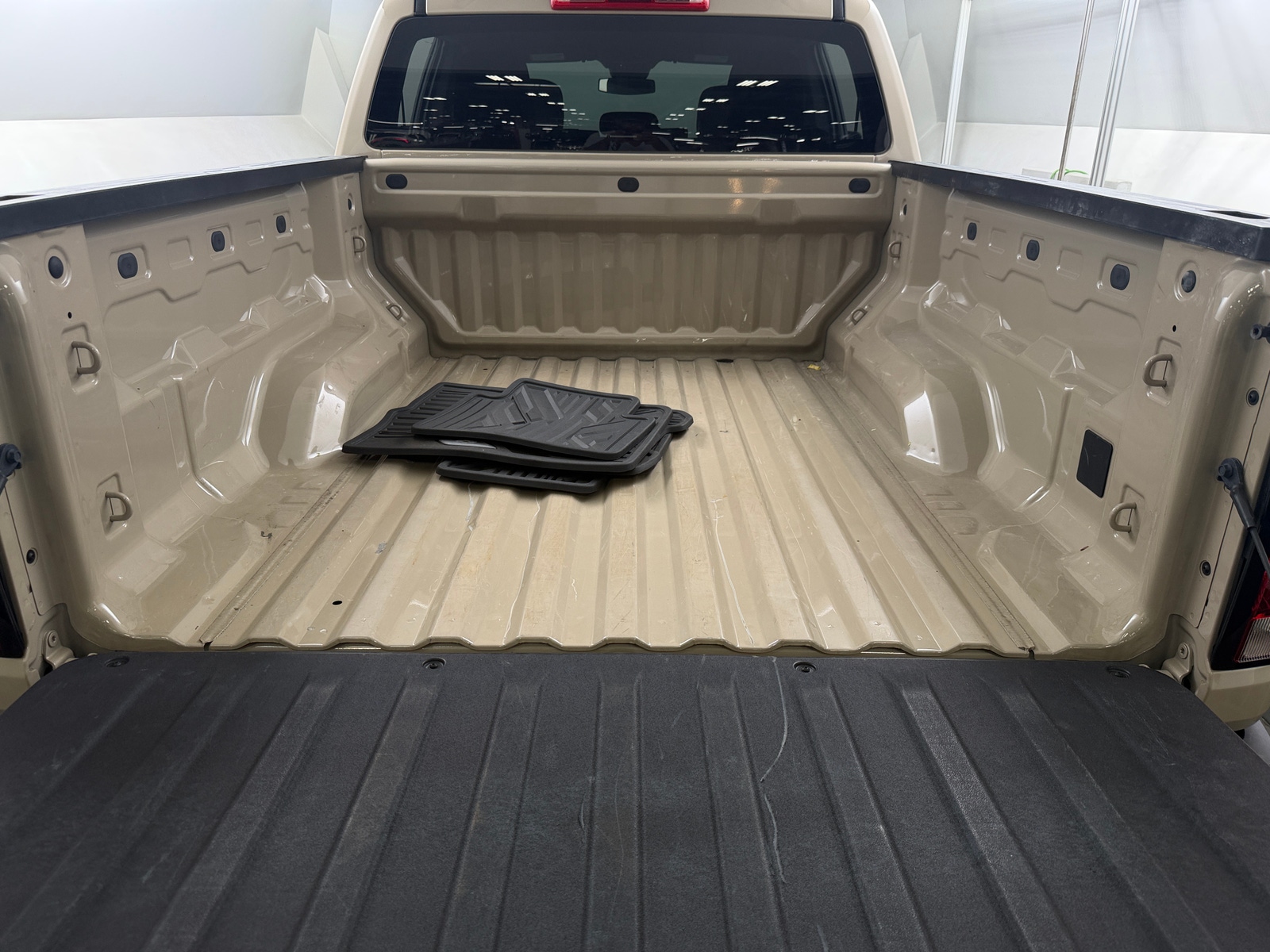Thumbnail: 2024 Chevrolet Colorado - 7
