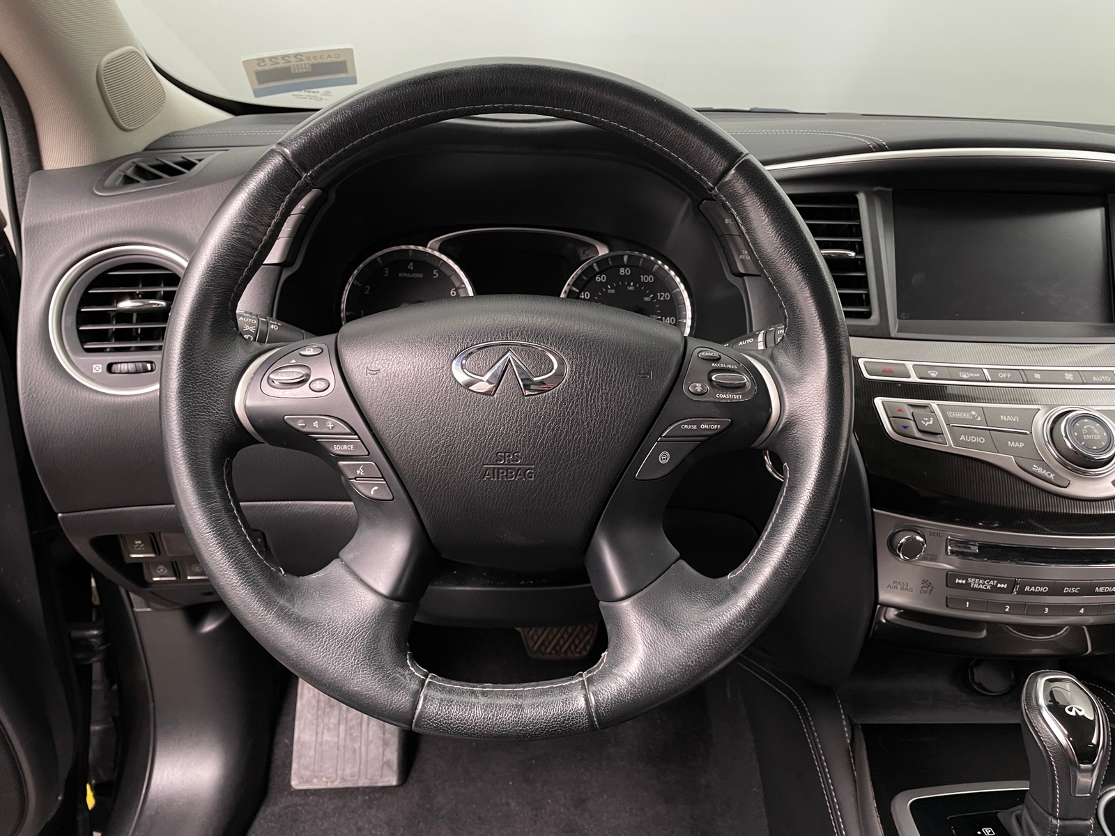 Thumbnail: 2017 INFINITI QX60 - 4