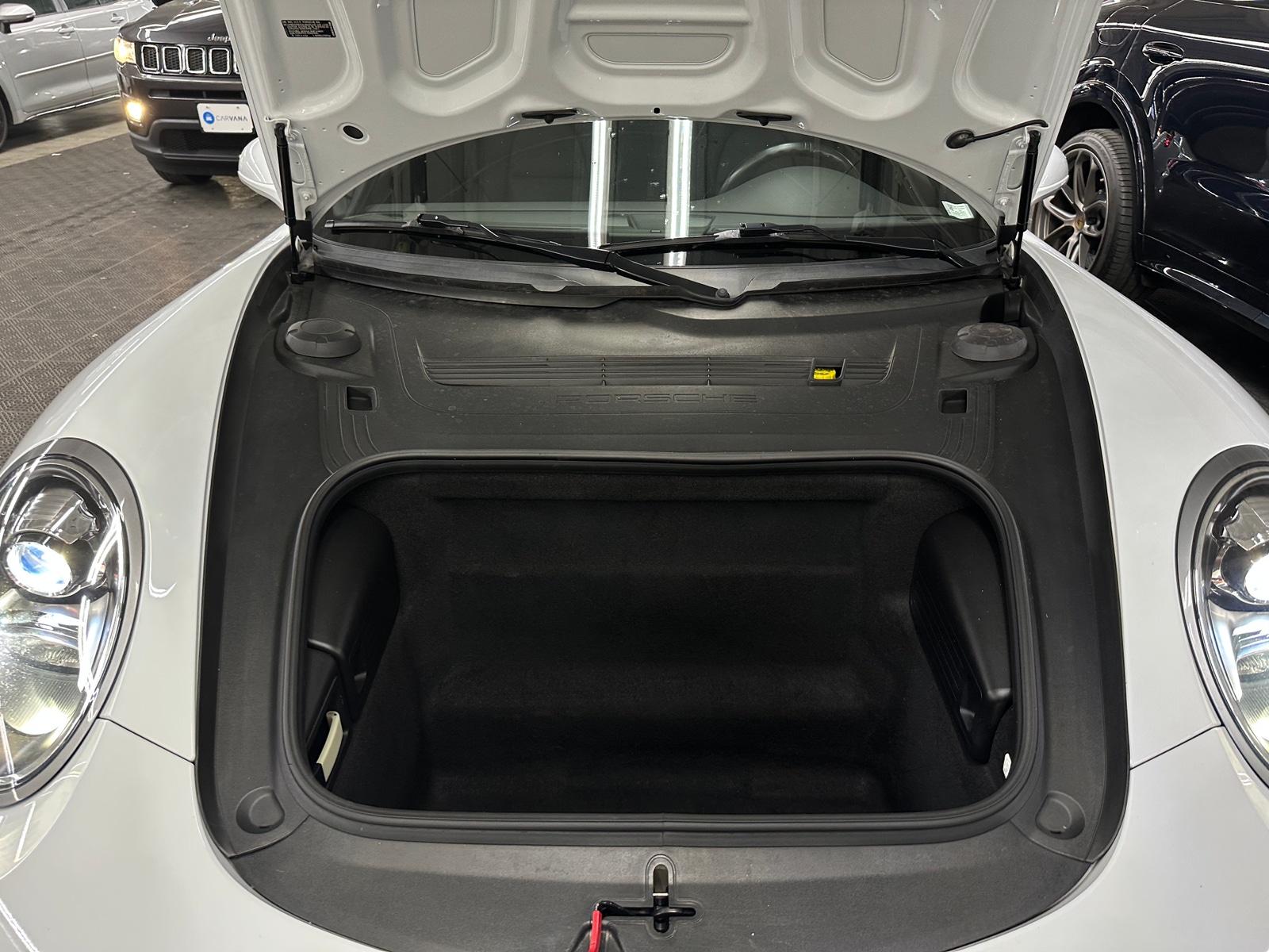 Thumbnail: 2015 Porsche 911 - 4