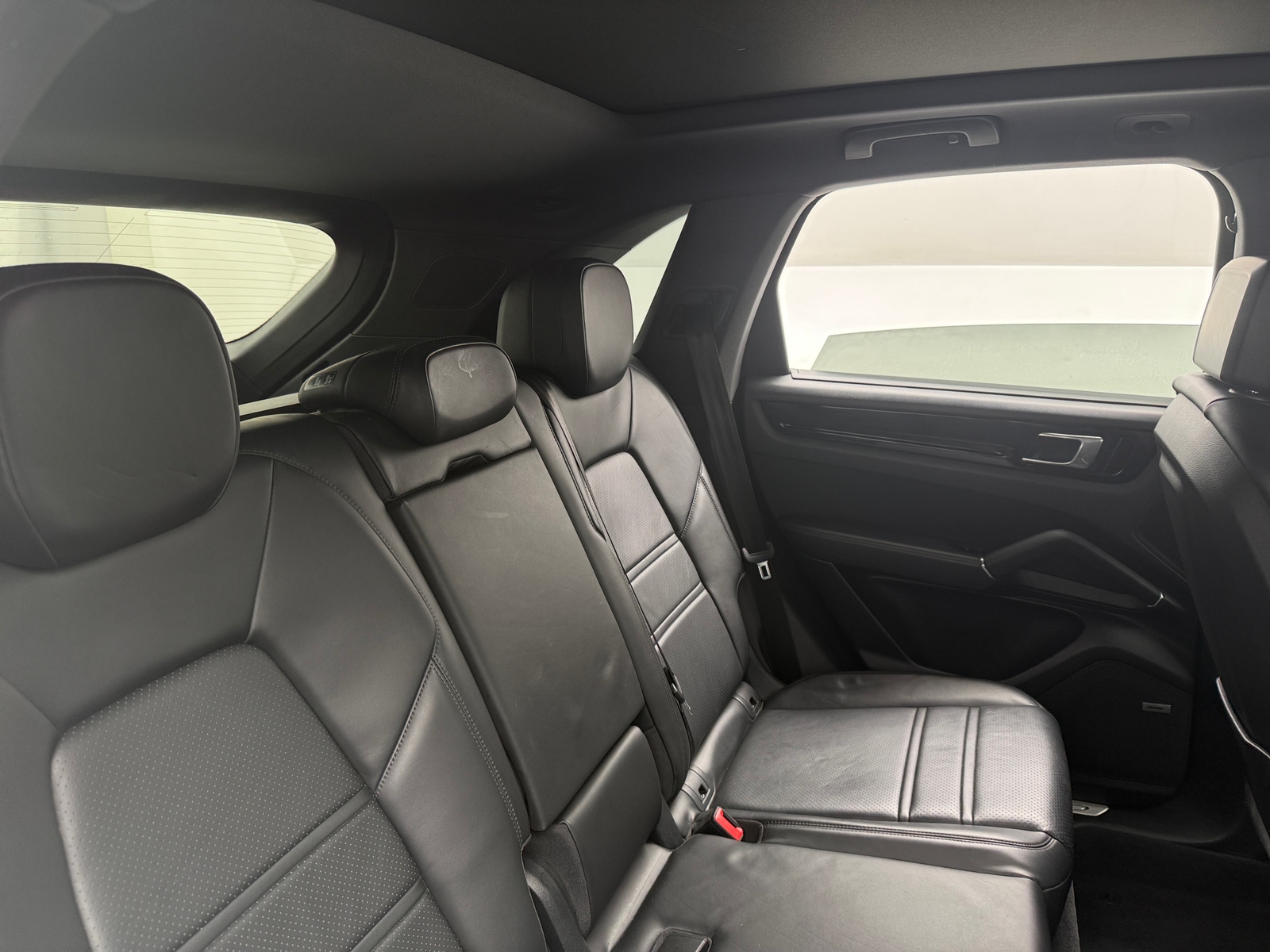 Thumbnail: 2020 Porsche Cayenne - 5