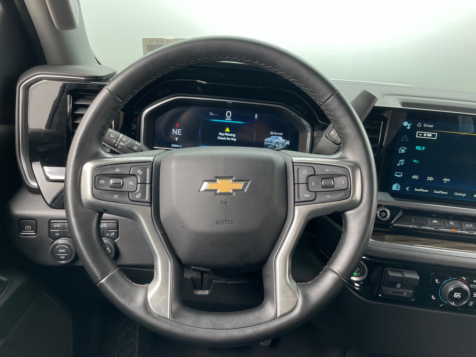 Thumbnail: 2023 Chevrolet Silverado 1500 - 5