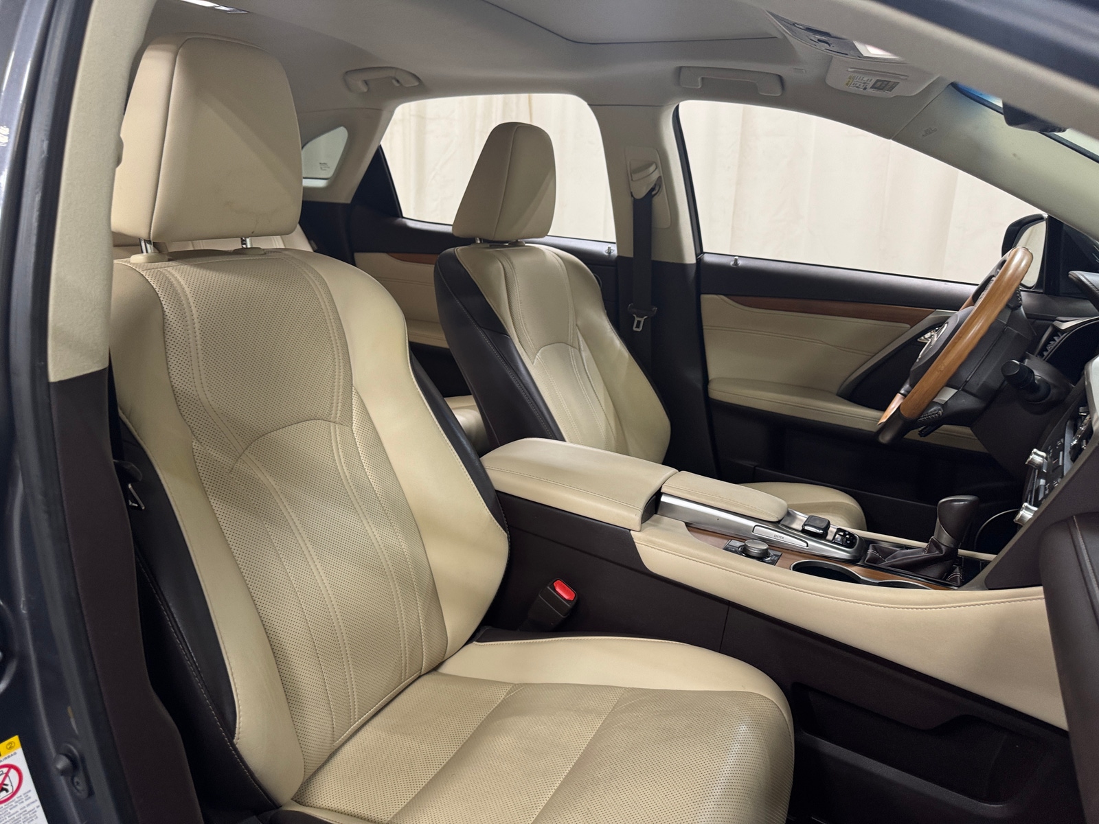 Thumbnail: 2019 Lexus RX - 2