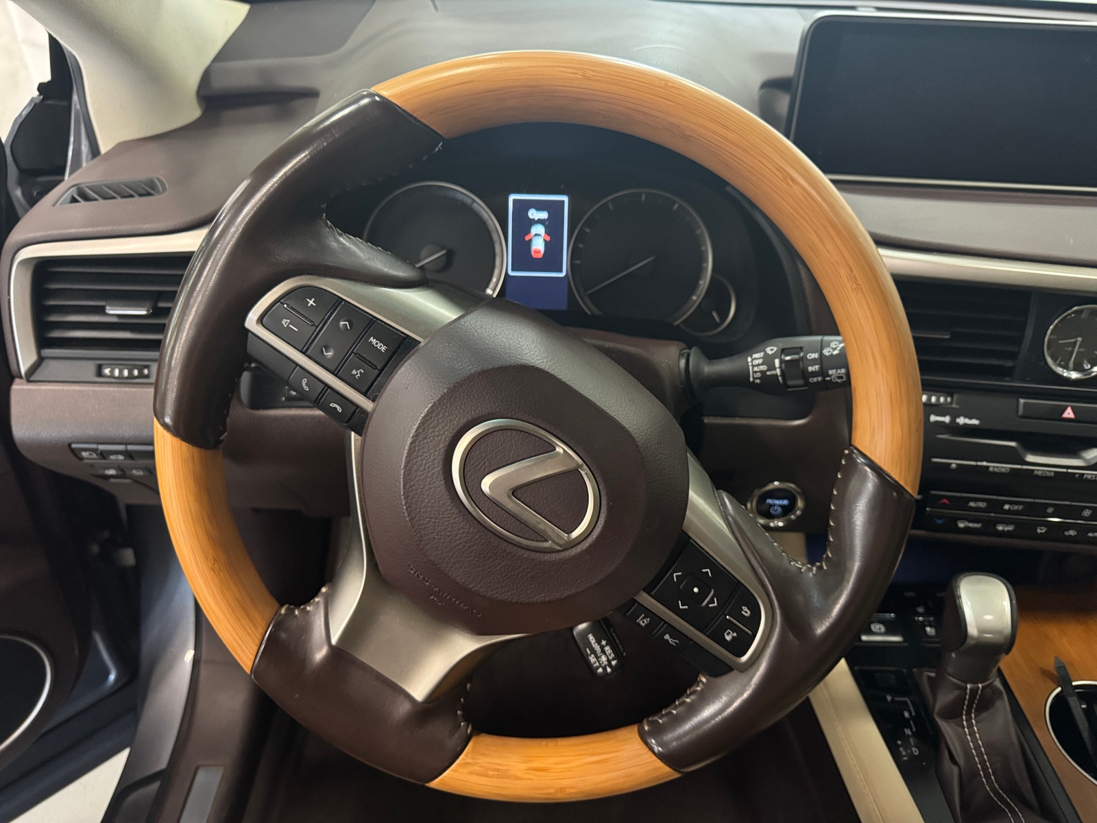 Thumbnail: 2019 Lexus RX - 5
