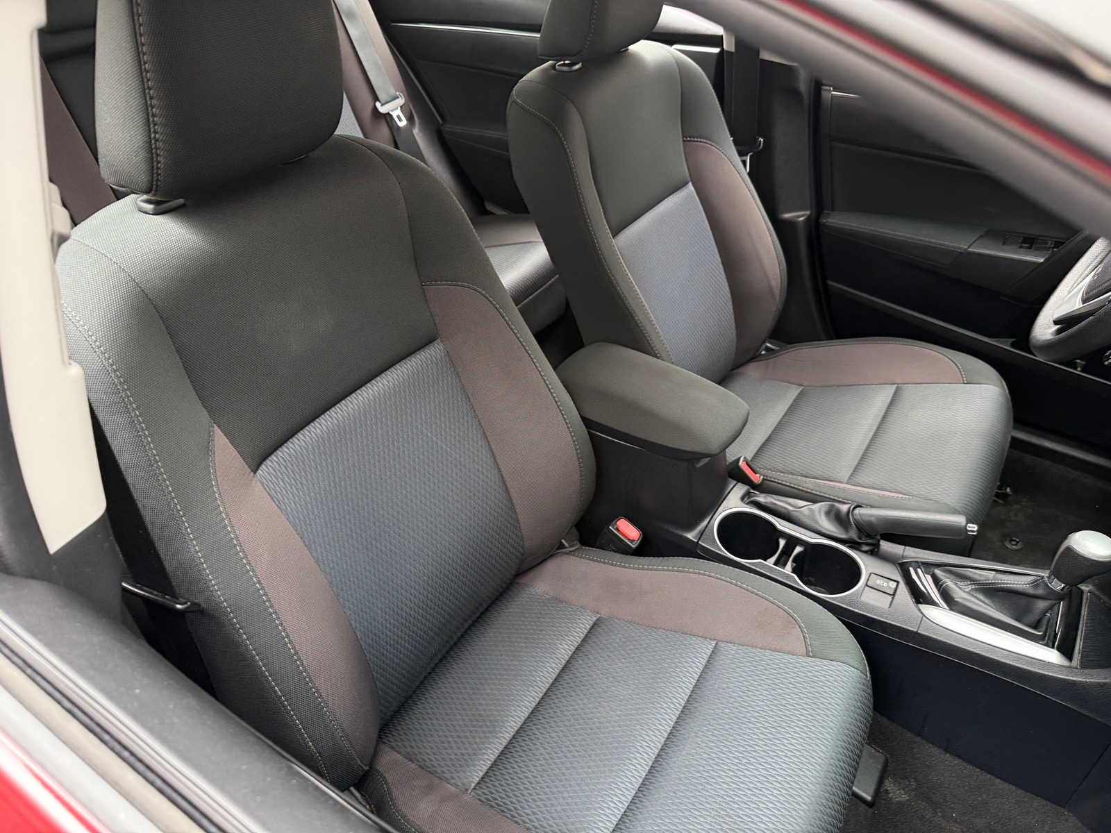 Thumbnail: 2017 Toyota Corolla - 2
