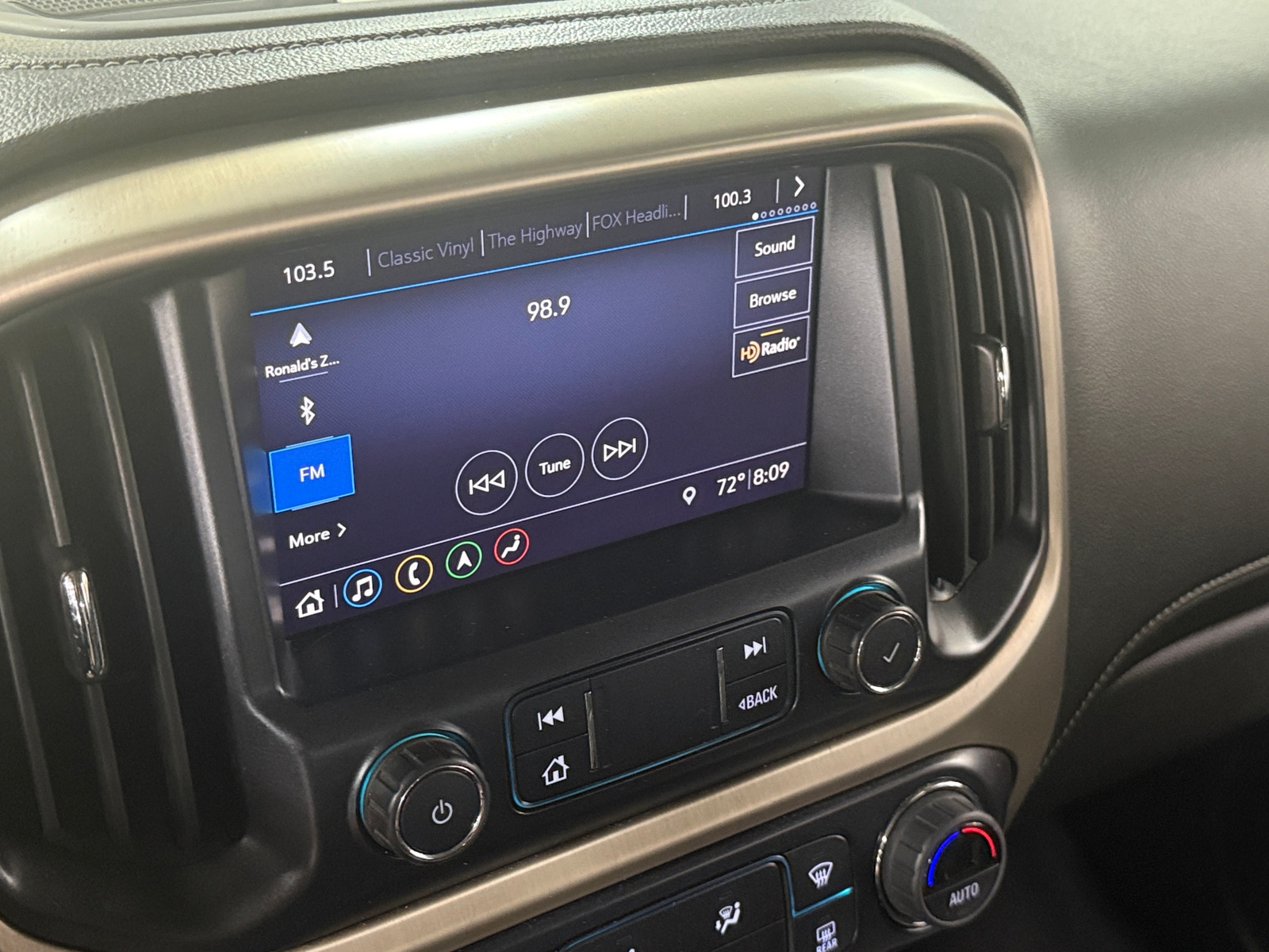 Thumbnail: 2019 GMC Canyon - 3