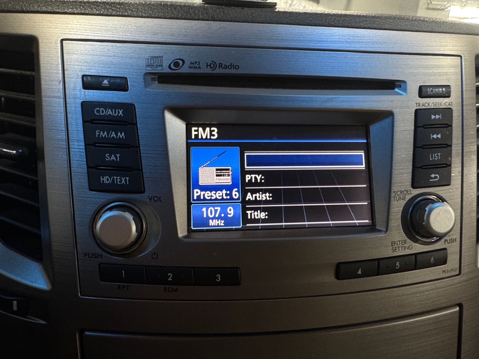 Thumbnail: 2014 Subaru Outback - 4