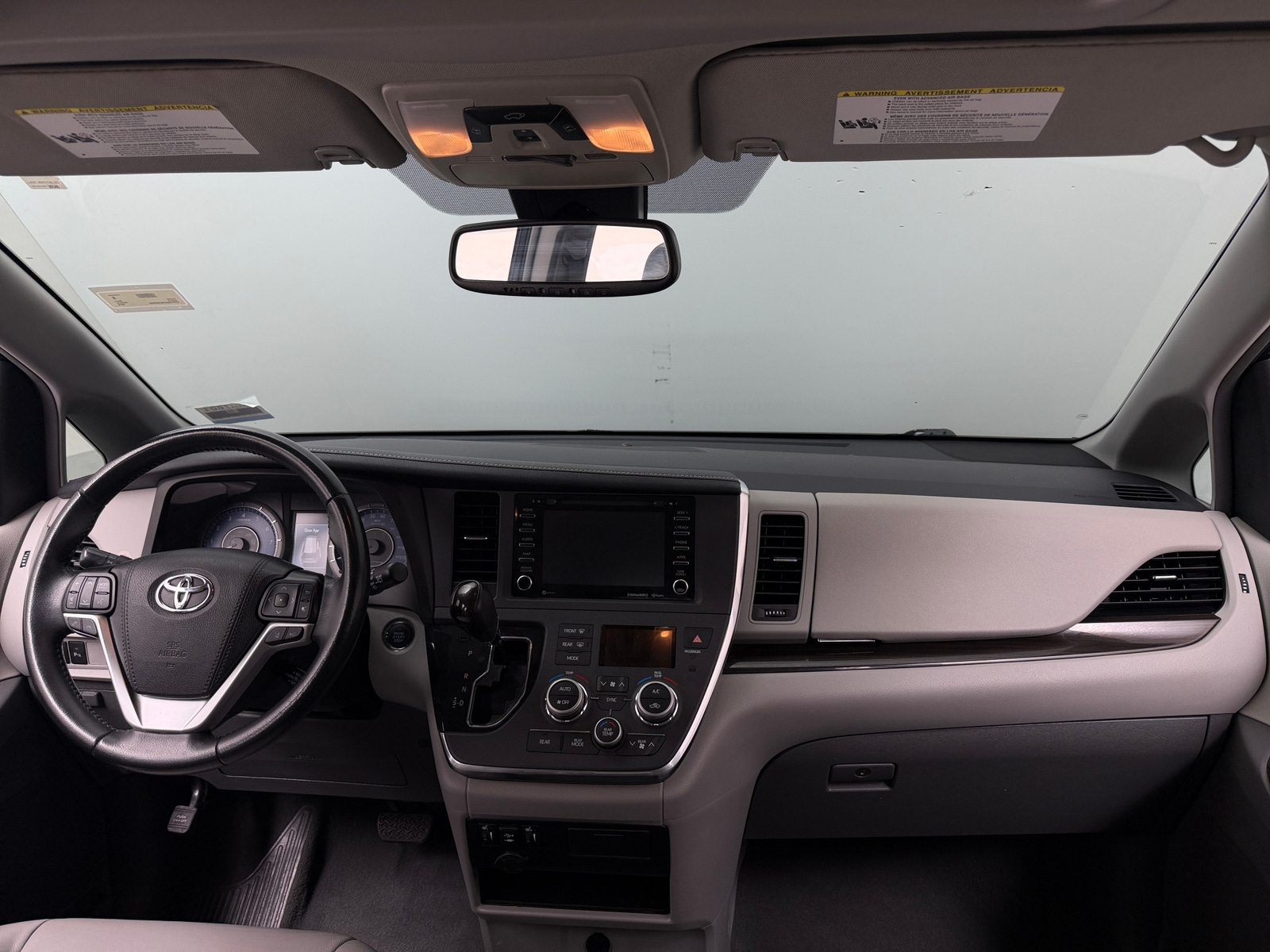 Thumbnail: 2019 Toyota Sienna - 2