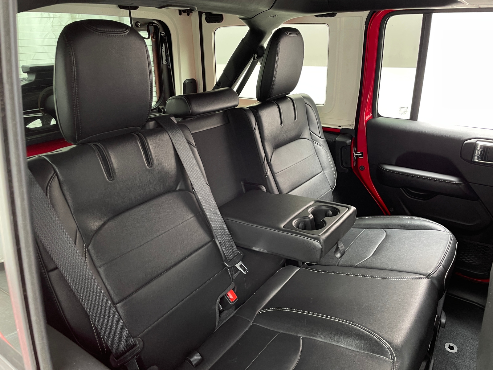 Thumbnail: 2022 Jeep Wrangler - 5
