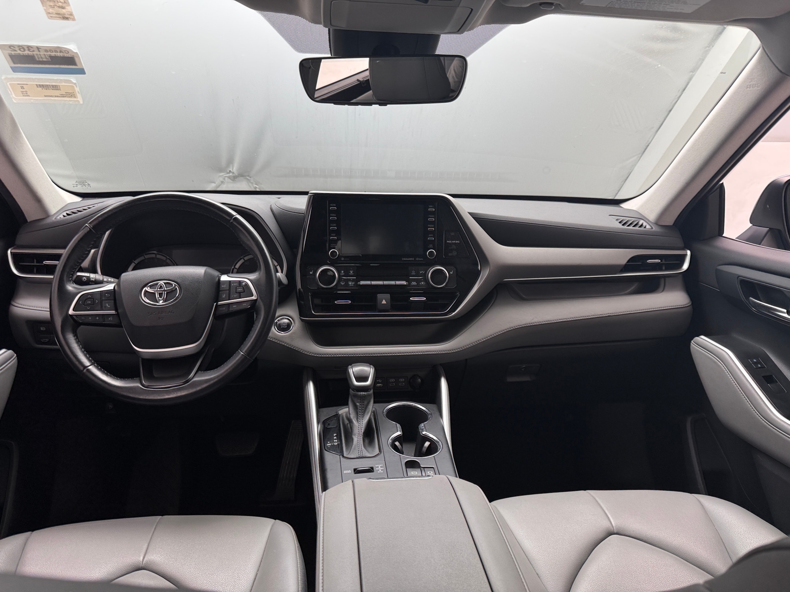 Thumbnail: 2022 Toyota Highlander - 2