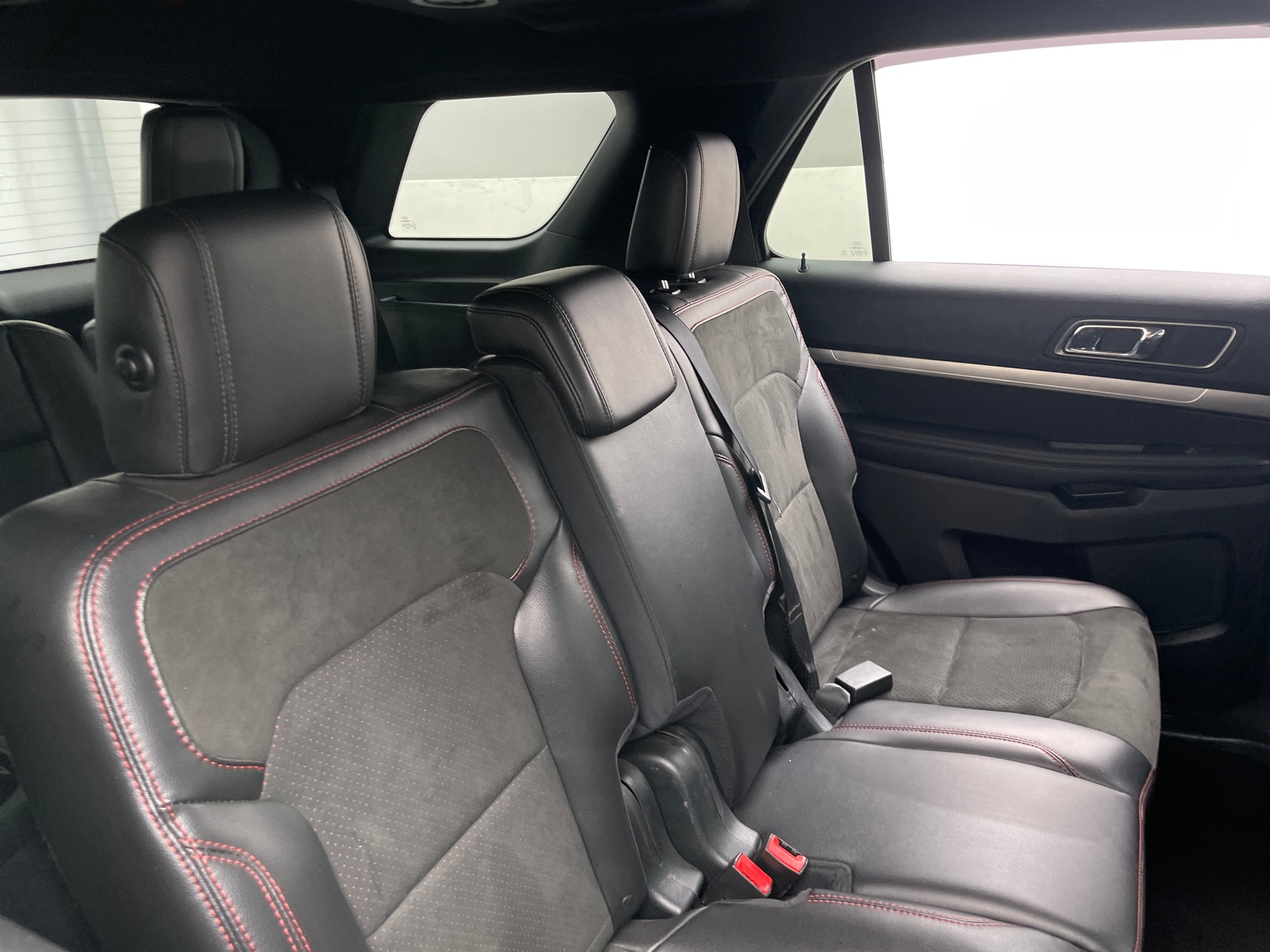 Thumbnail: 2018 Ford Explorer - 6