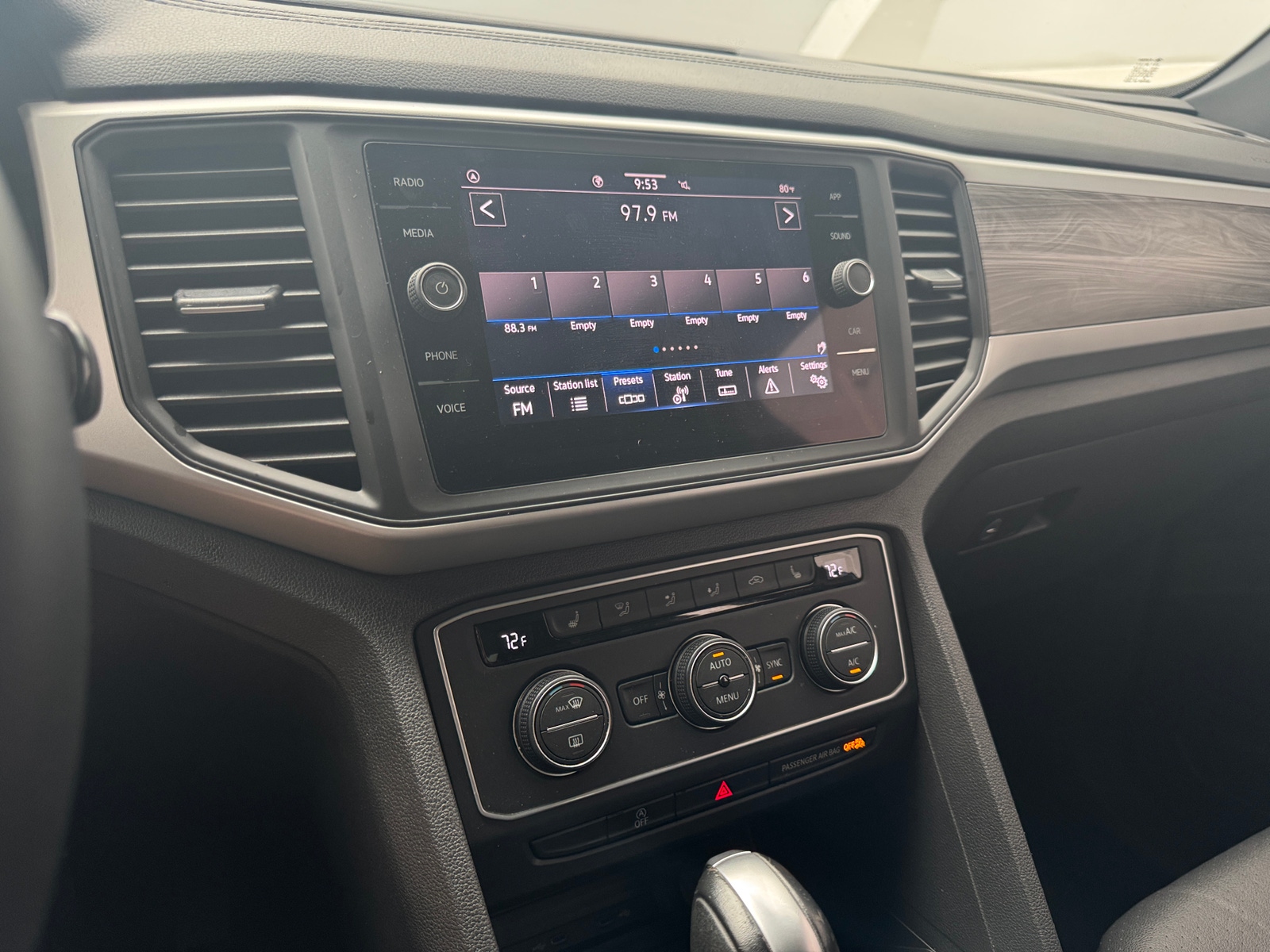 Thumbnail: 2021 Volkswagen Atlas - 3