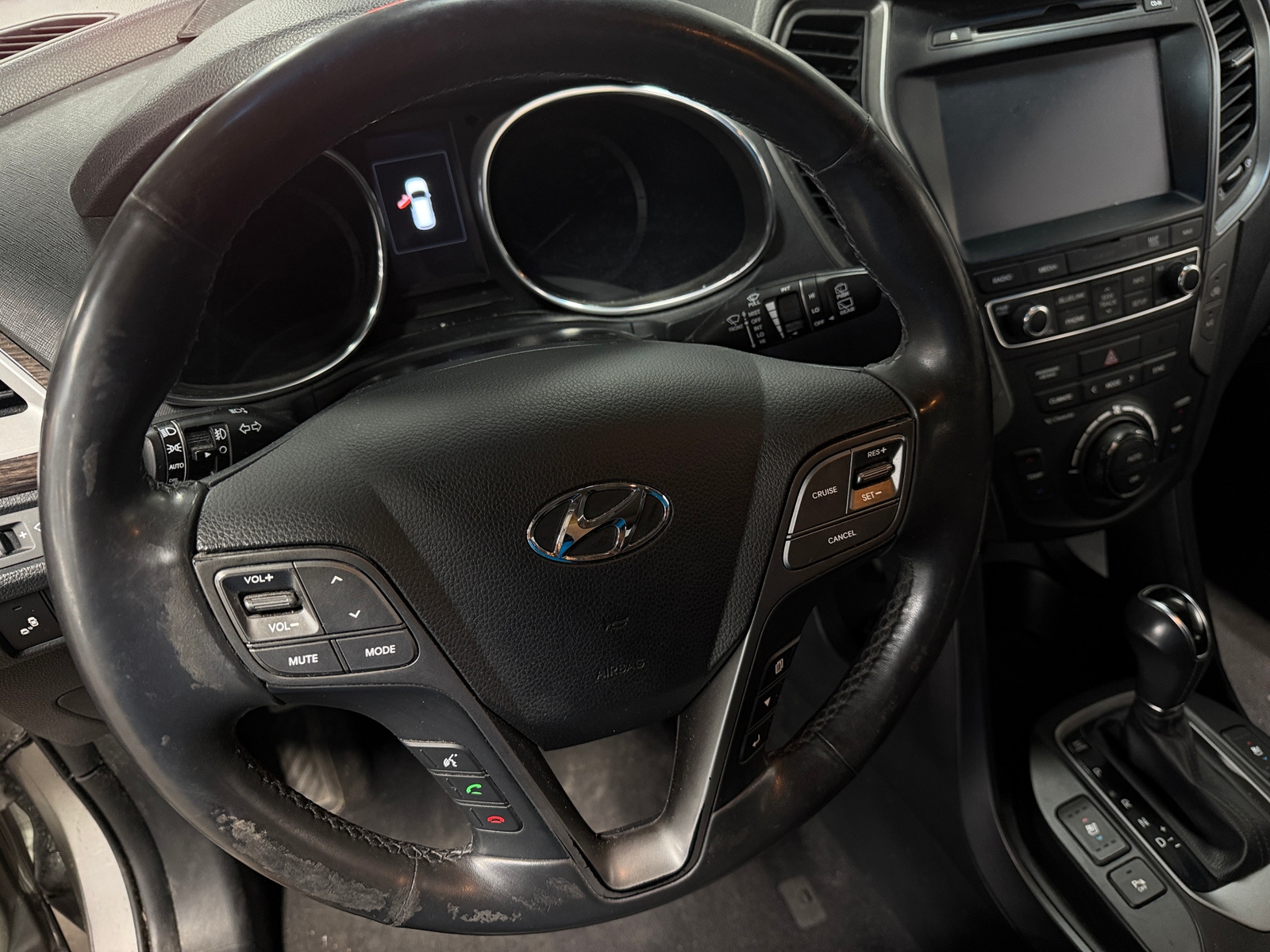 Thumbnail: 2017 Hyundai Santa Fe - 4