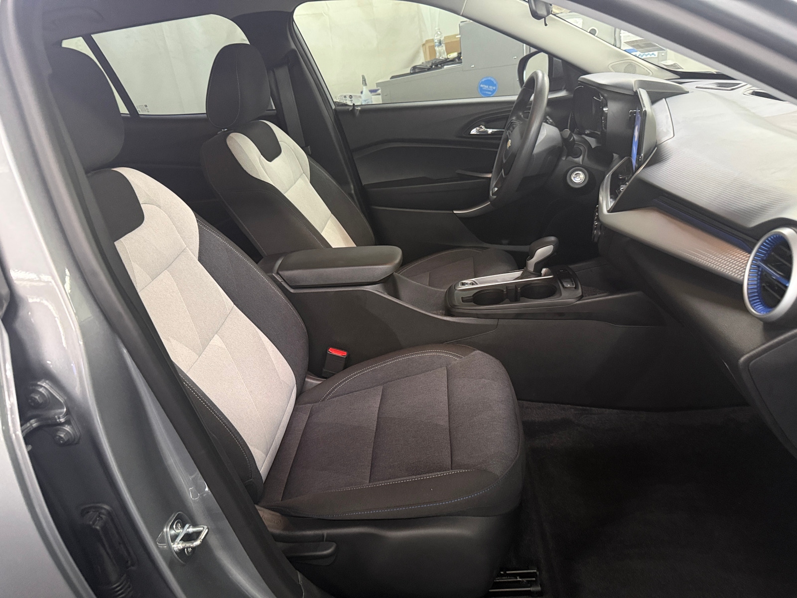 Thumbnail: 2024 Chevrolet Trax - 2