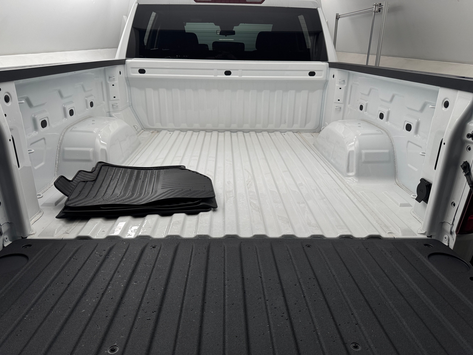 Thumbnail: 2026 Chevrolet Silverado 1500 - 7