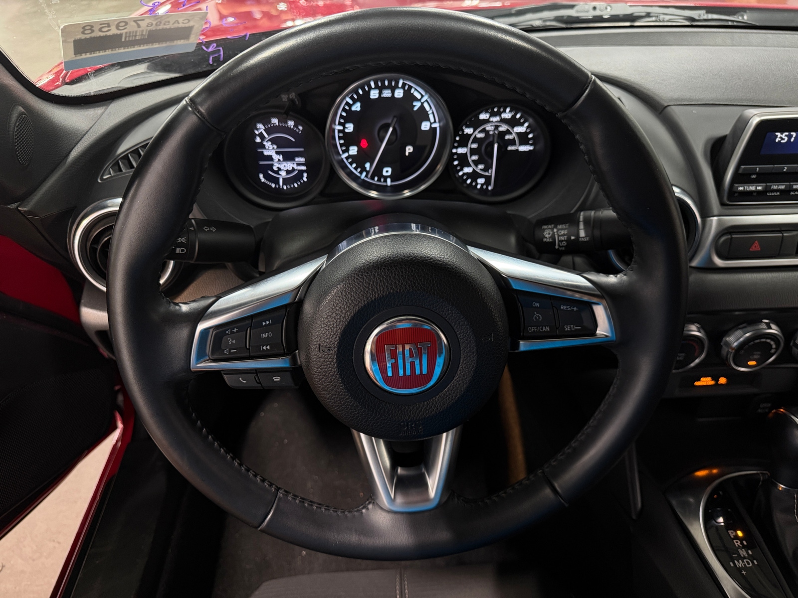 Thumbnail: 2017 Fiat 124 Spider - 5