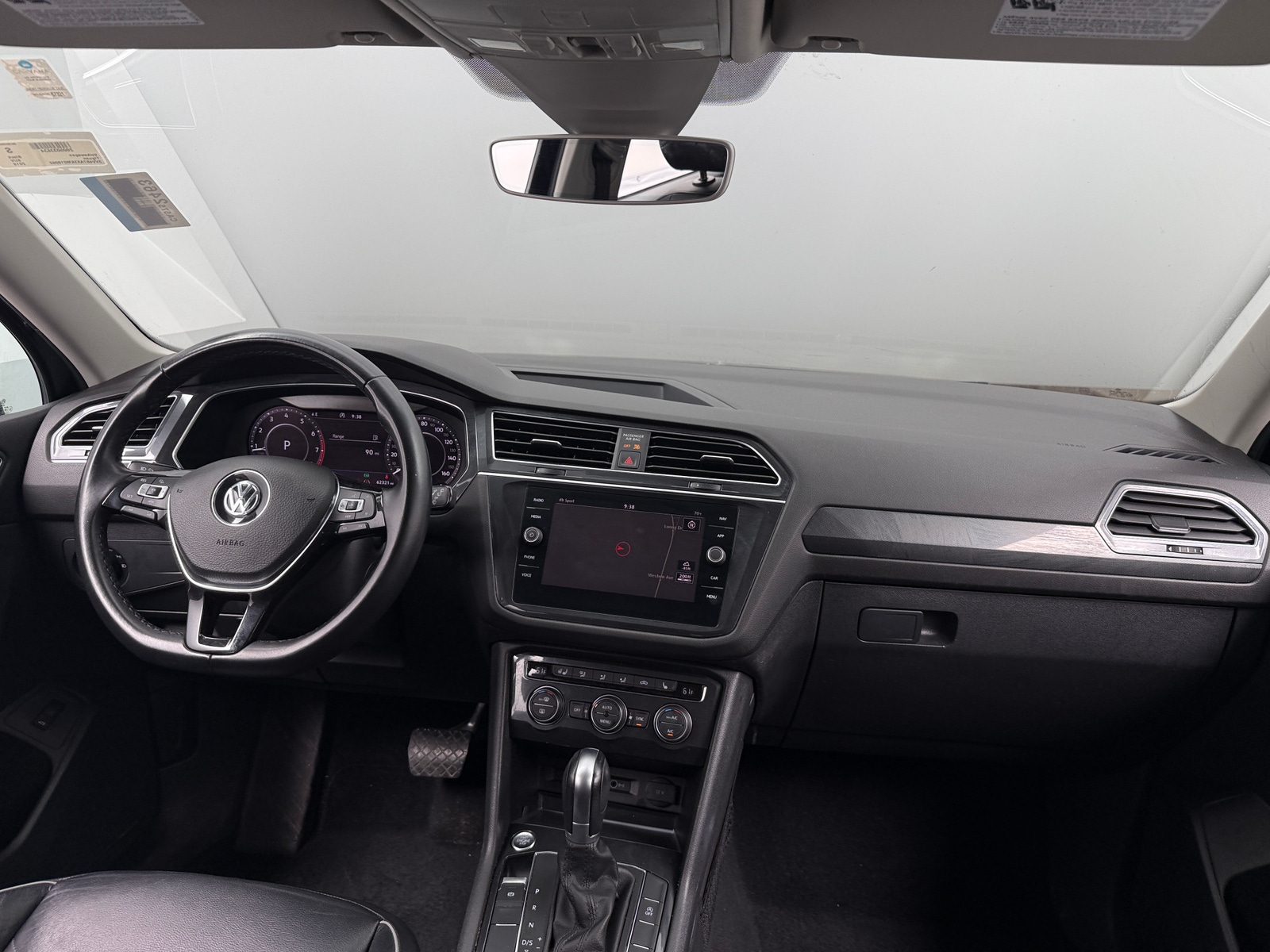 Thumbnail: 2019 Volkswagen Tiguan - 2